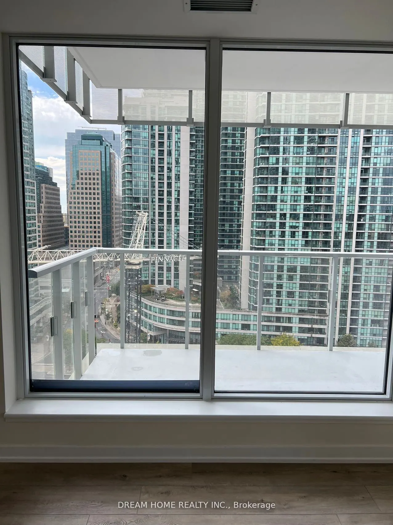 28 Freeland Street, #1304