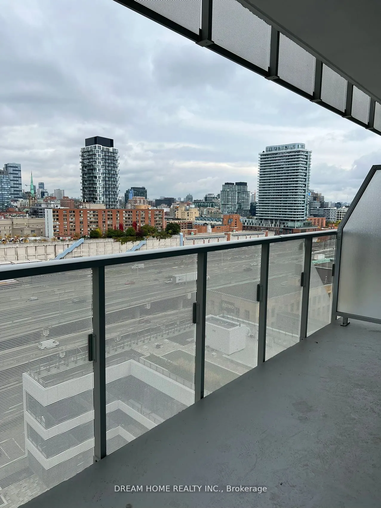 28 Freeland Street, #1304