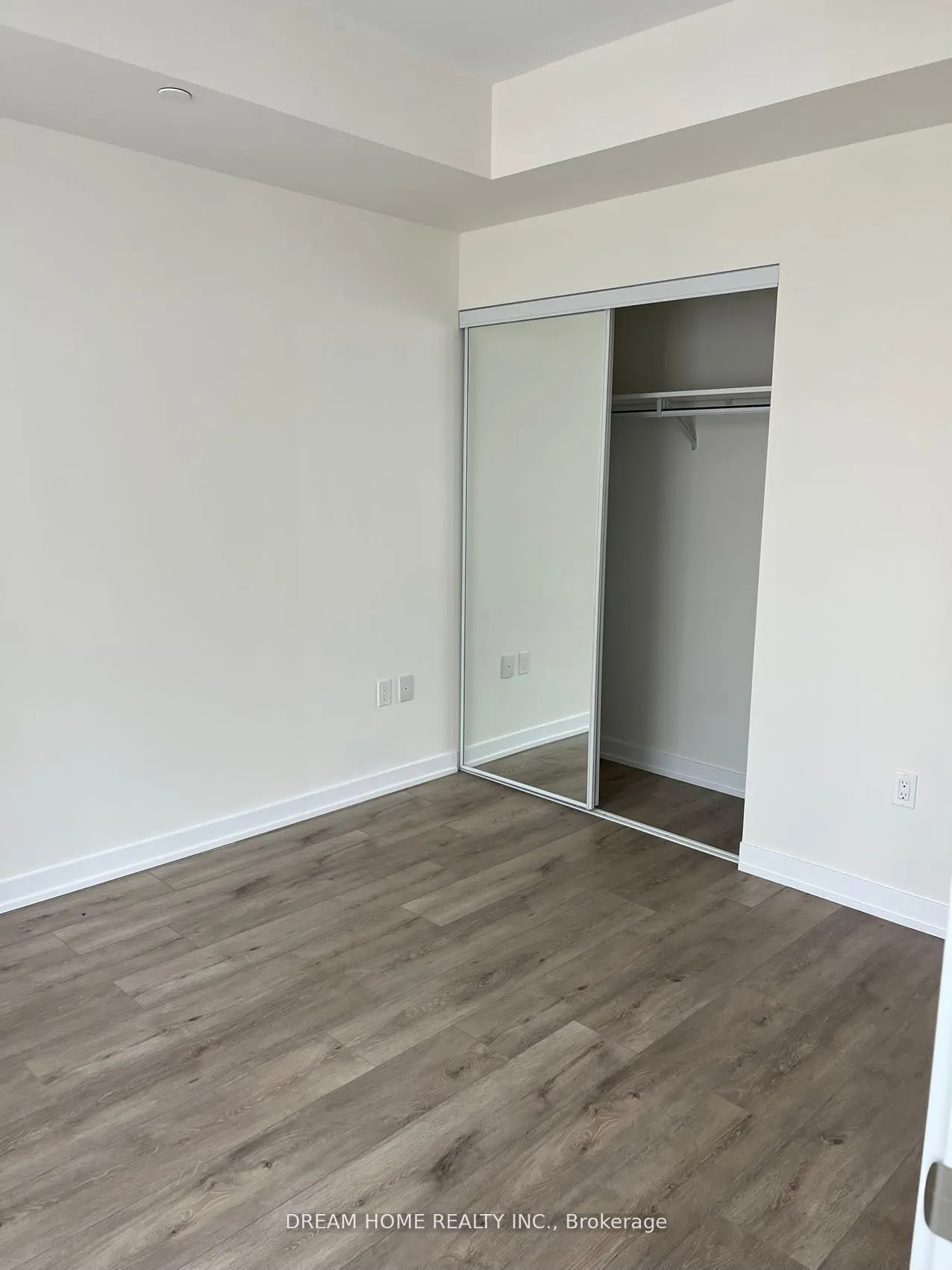 28 Freeland Street, #1304