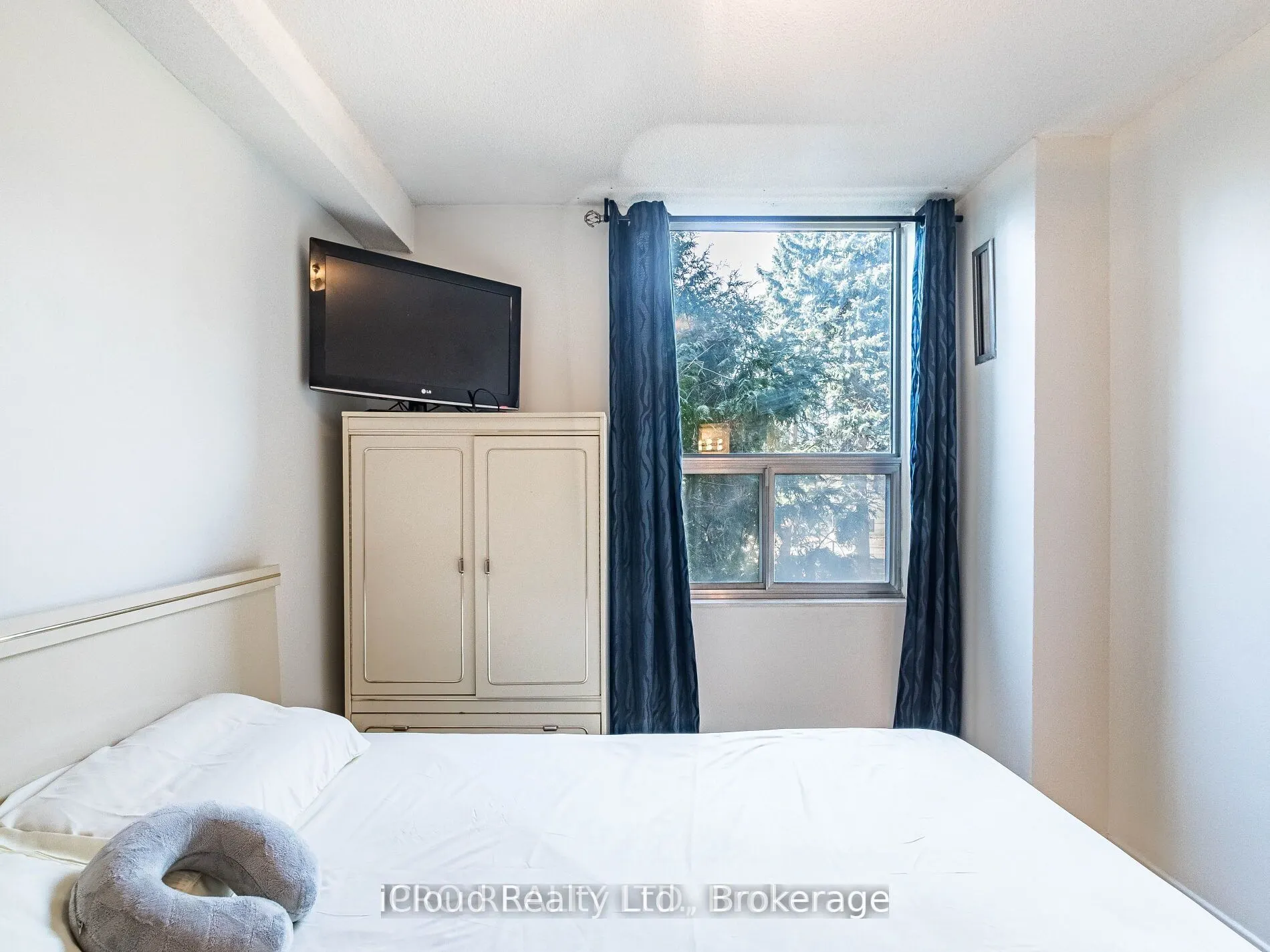 5 Shady Golfway, #205