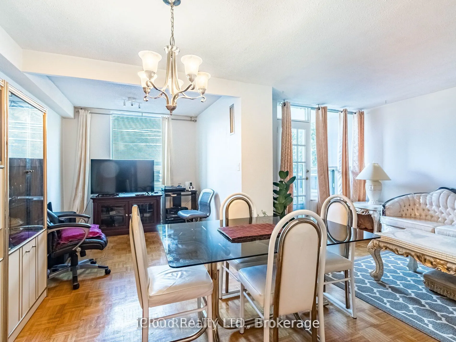 5 Shady Golfway, #205
