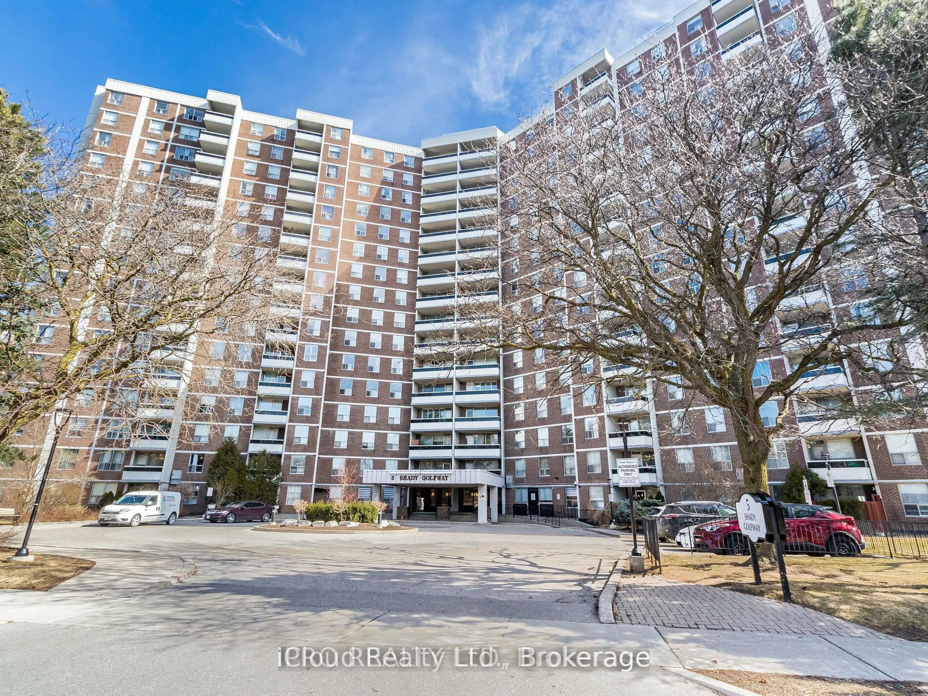 5 Shady Golfway, #205