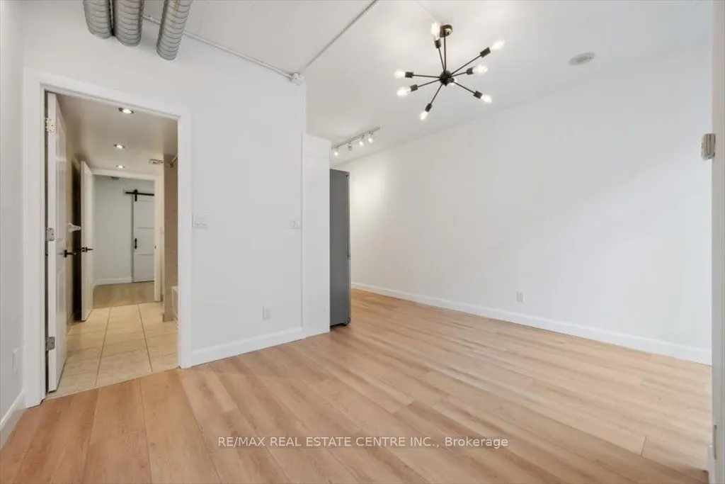 150 Sudbury Street, #1407