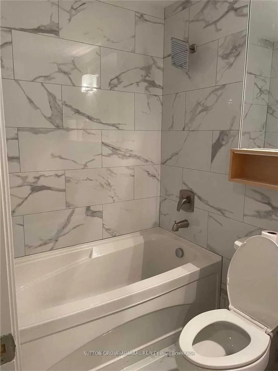 85 Bloor Street E, #610
