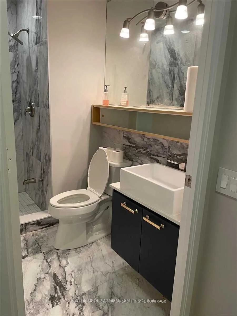 85 Bloor Street E, #610