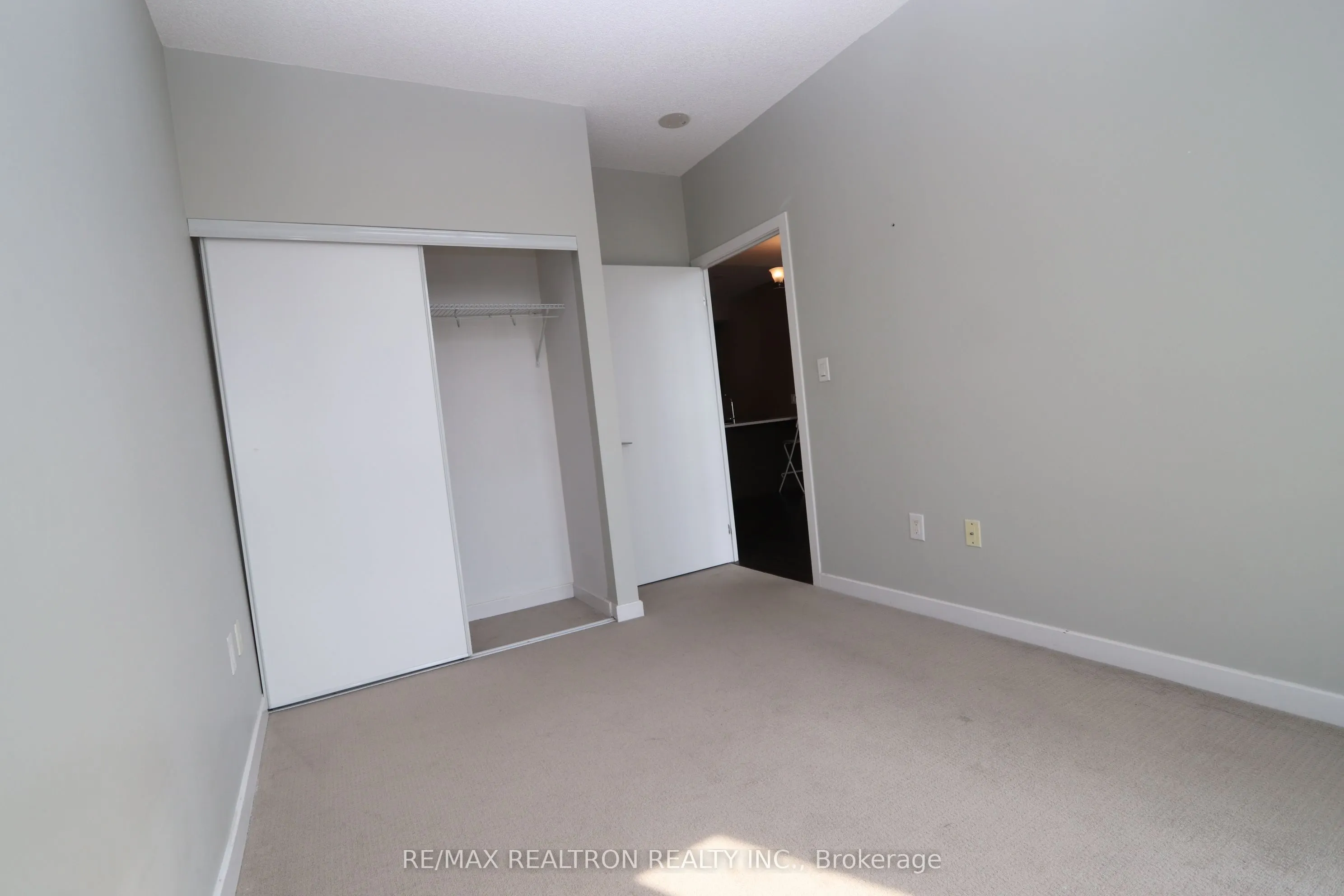 66 Forest Manor Road, #2601