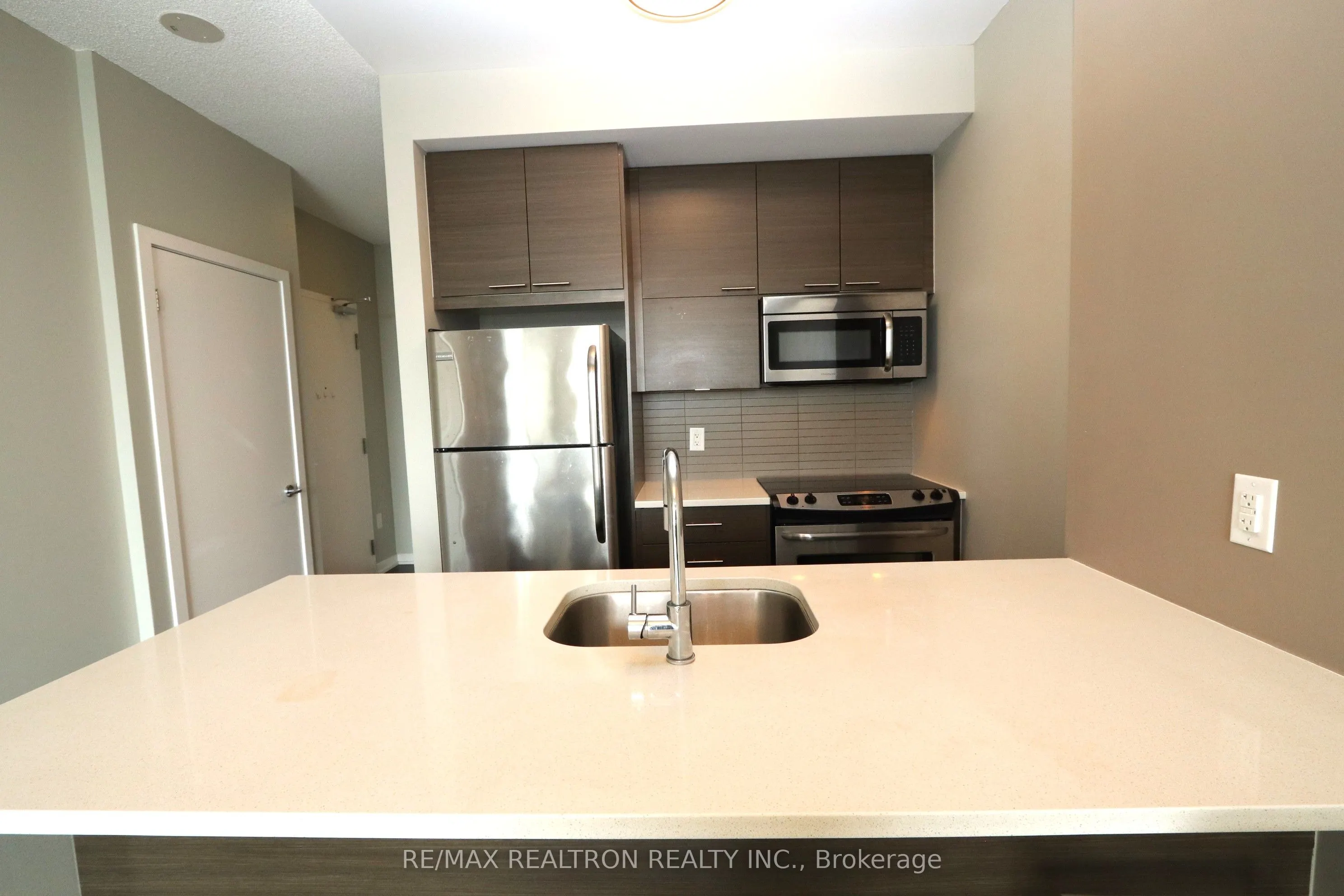 66 Forest Manor Road, #2601