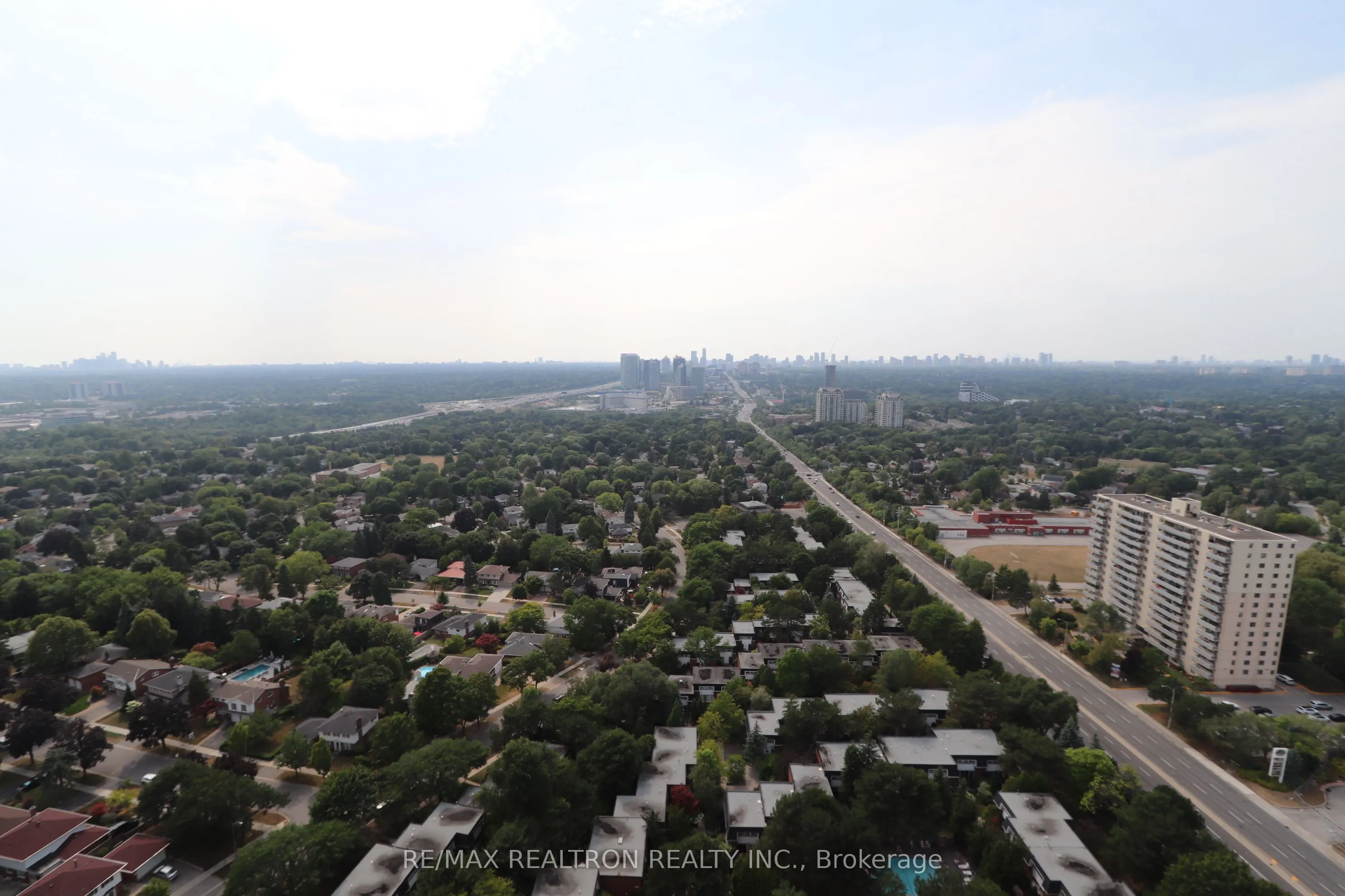 66 Forest Manor Road, #2601