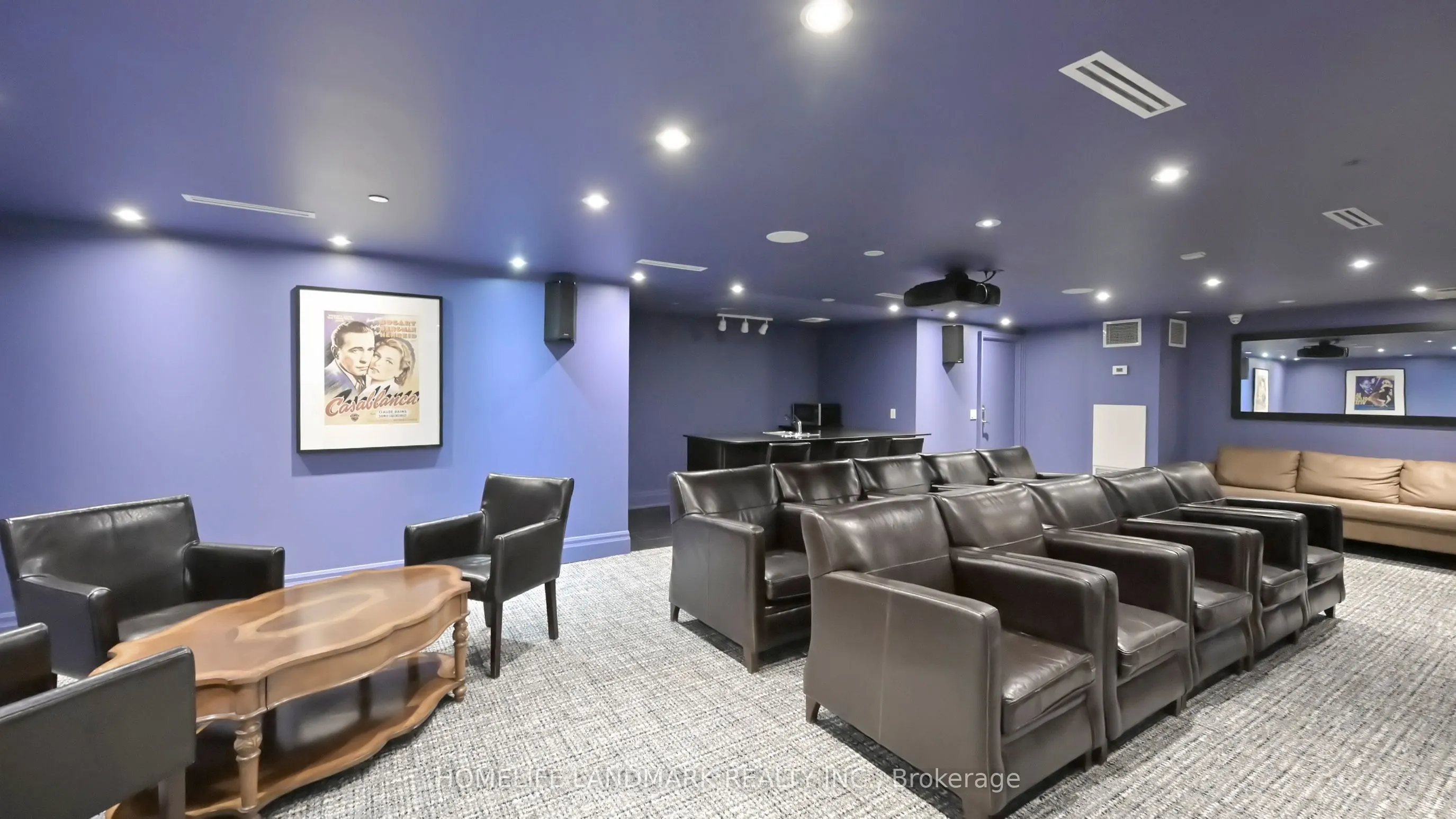 451 Rosewell Avenue, #404