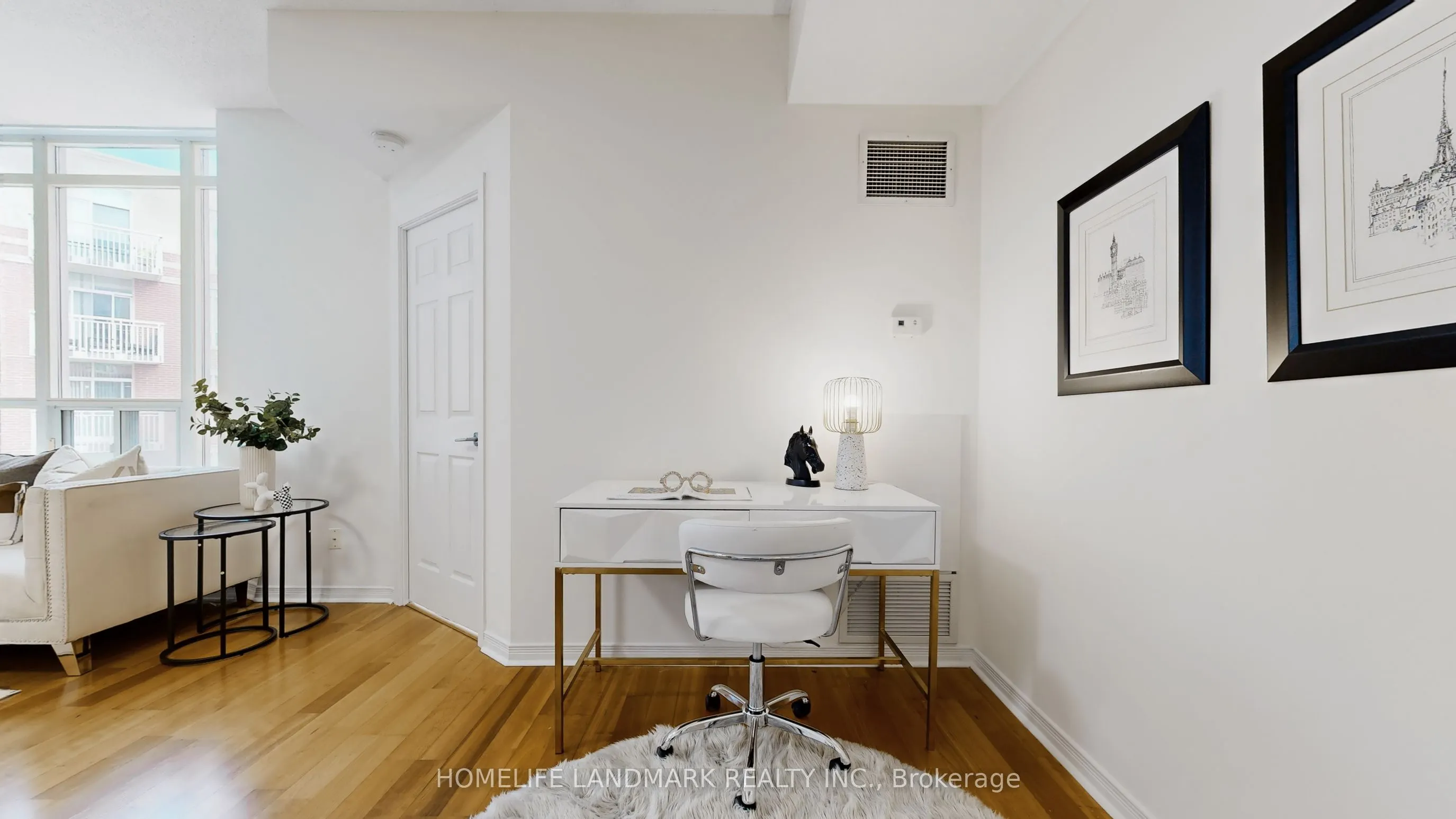 451 Rosewell Avenue, #404