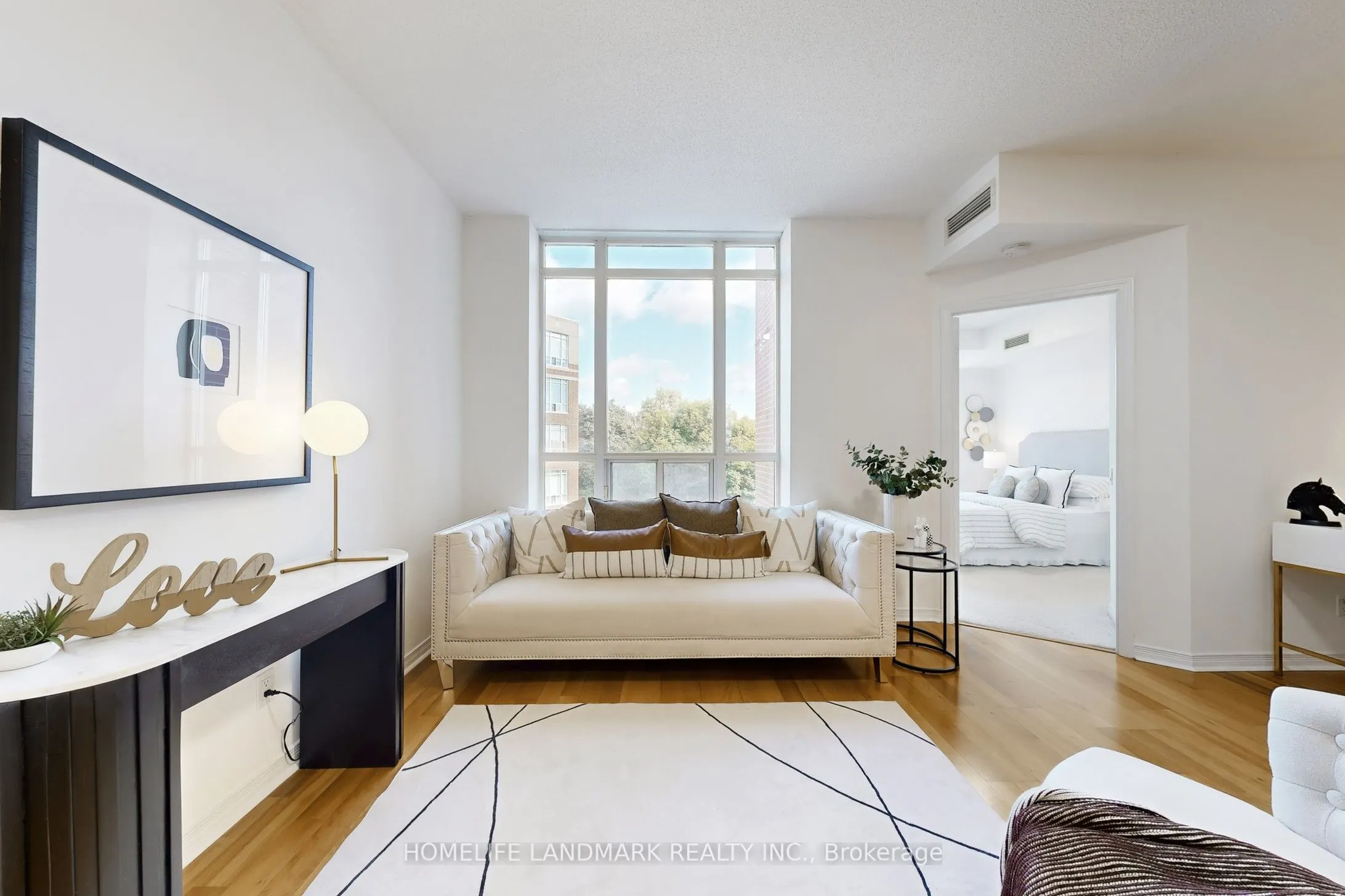 451 Rosewell Avenue, #404