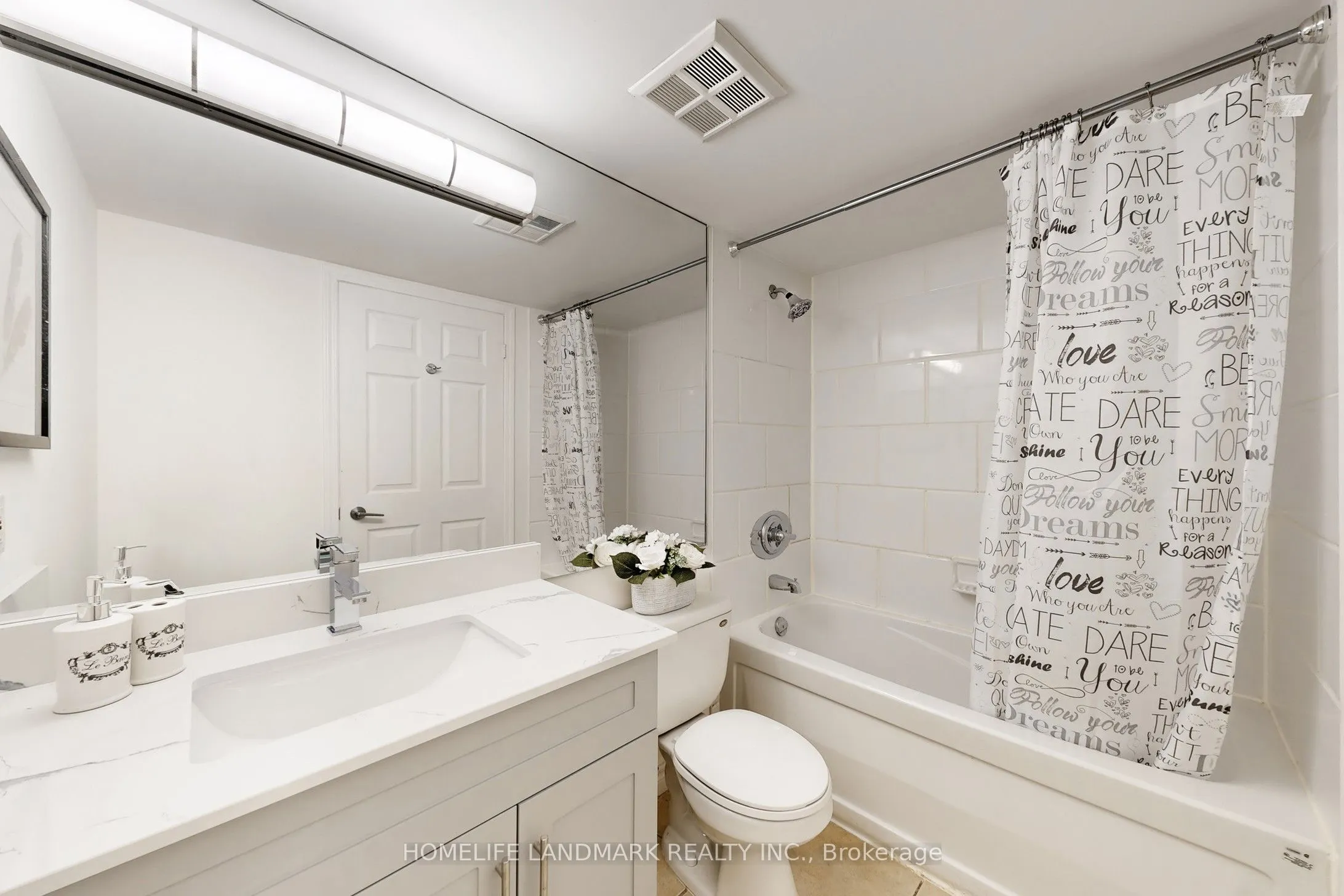 451 Rosewell Avenue, #404