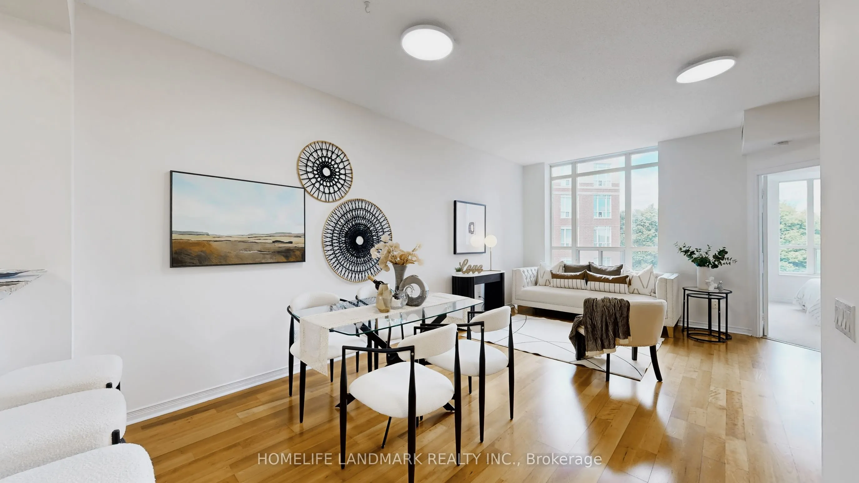 451 Rosewell Avenue, #404