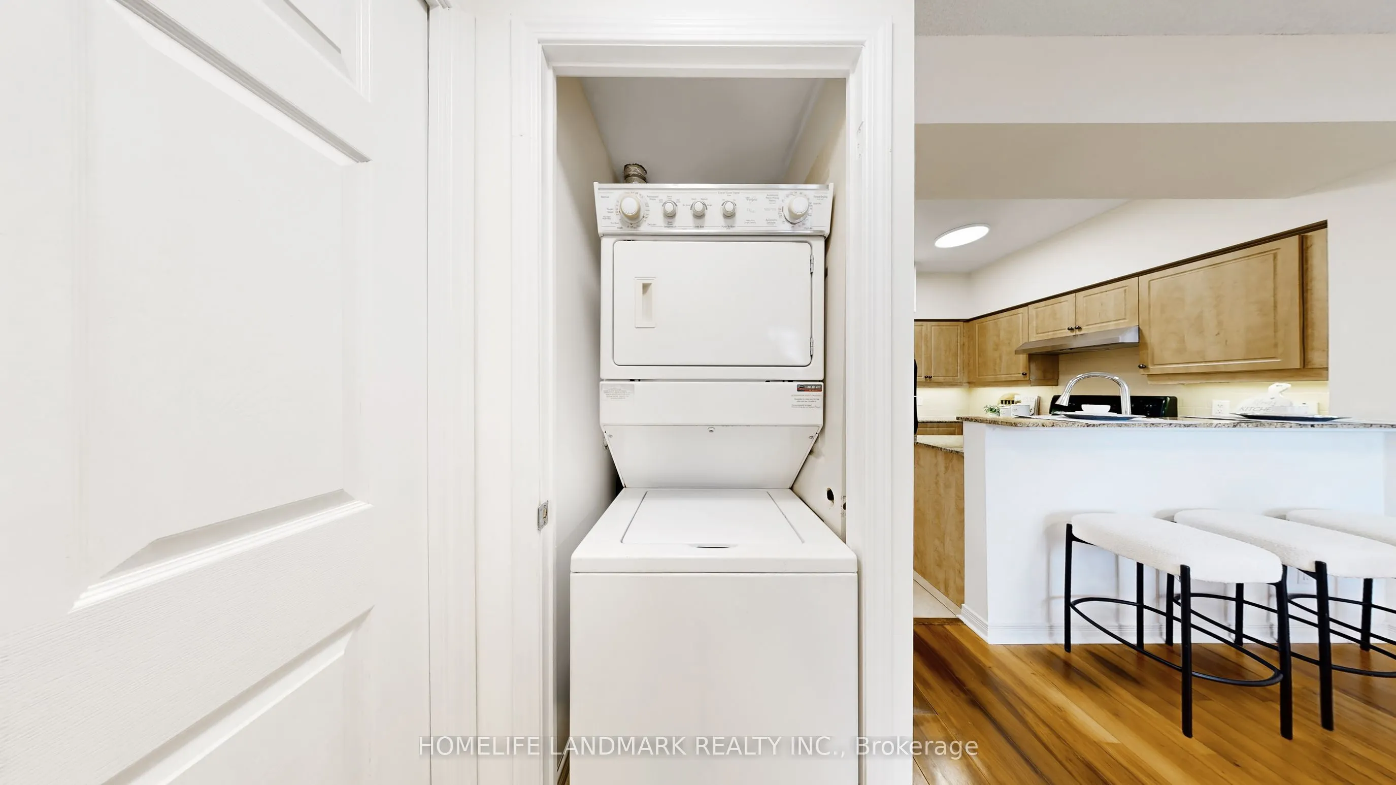 451 Rosewell Avenue, #404
