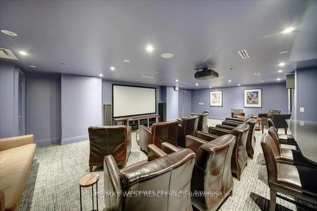 451 Rosewell Avenue, #404