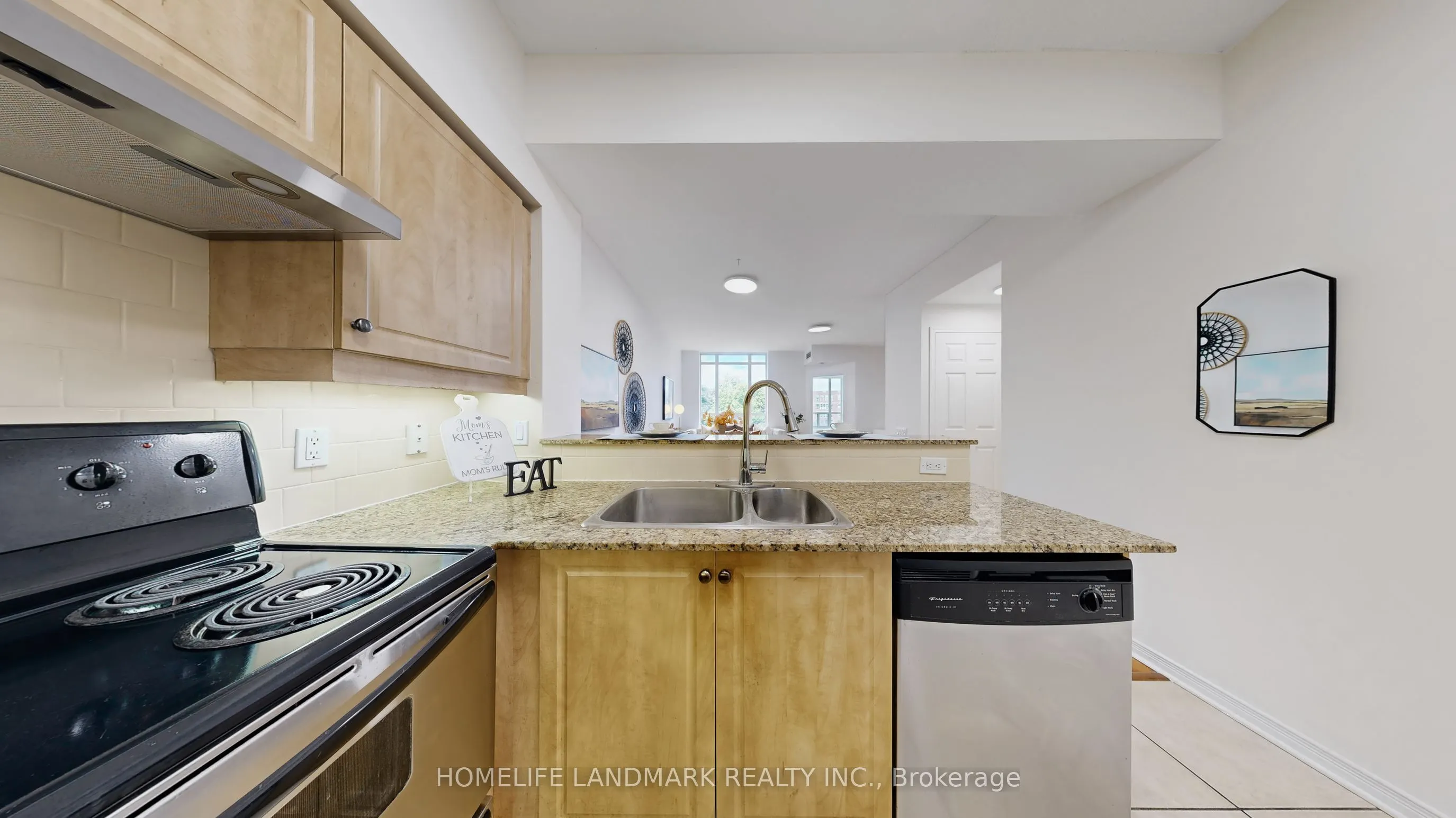 451 Rosewell Avenue, #404