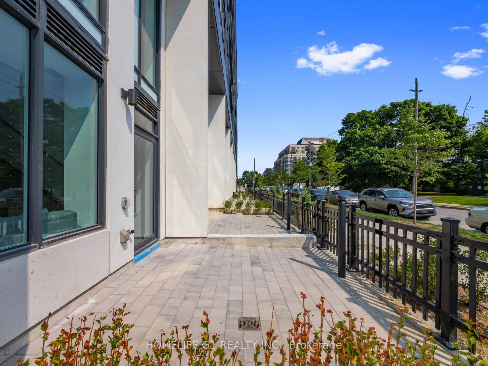 6 Greenbriar Road, #7