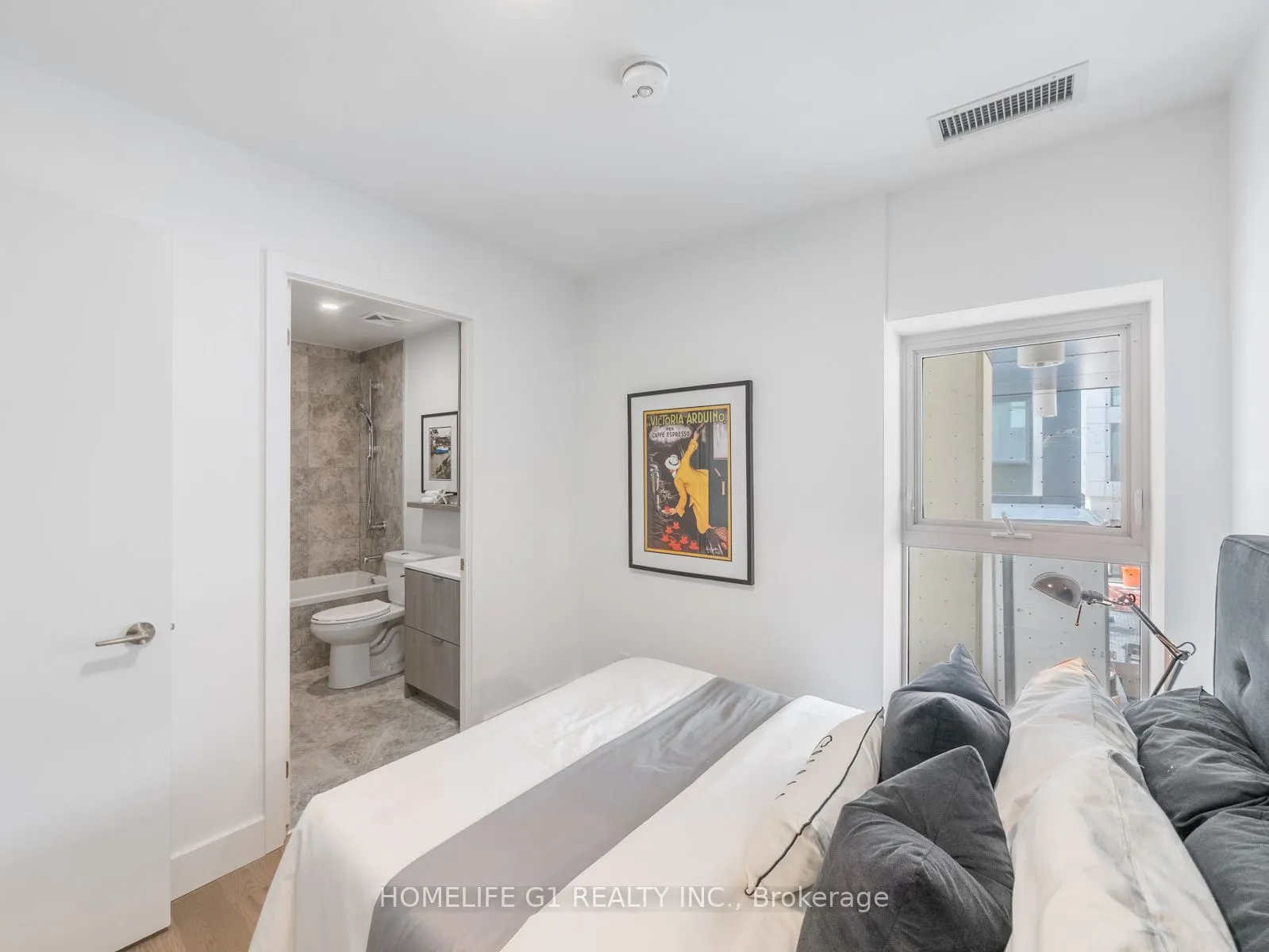 6 Greenbriar Road, #7