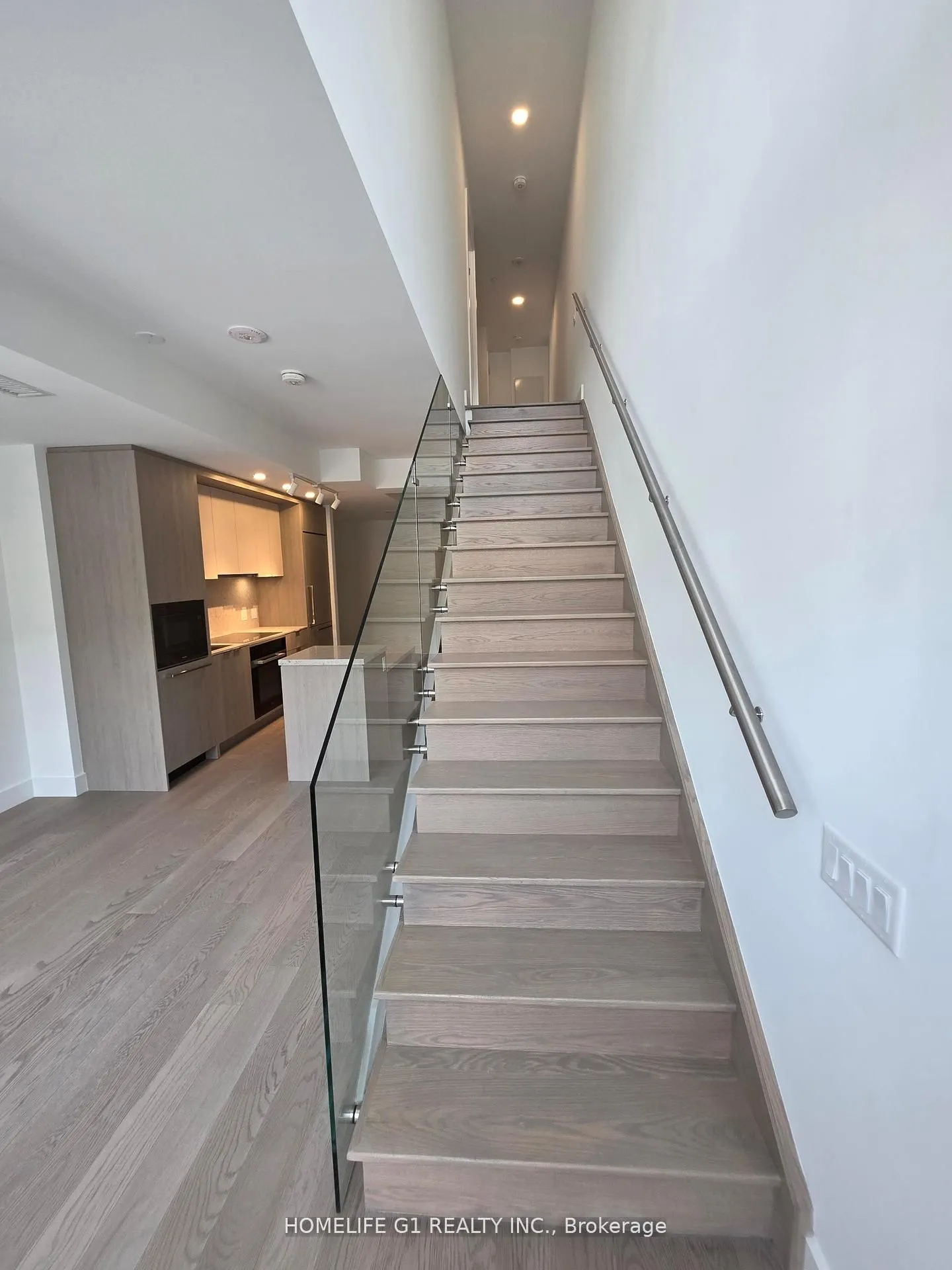 6 Greenbriar Road, #7