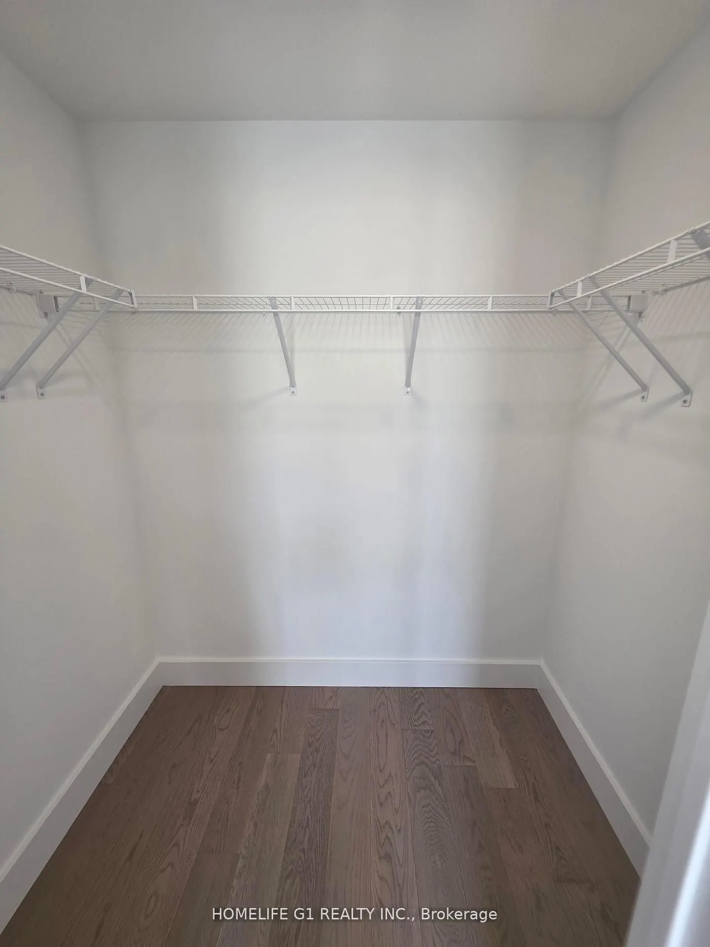 6 Greenbriar Road, #7