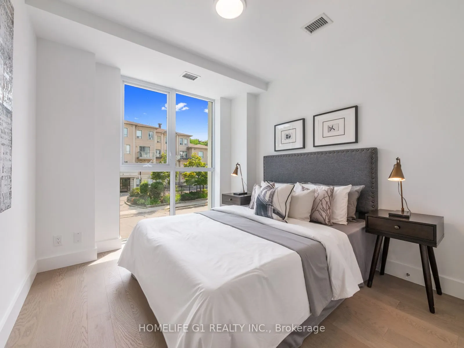 6 Greenbriar Road, #7