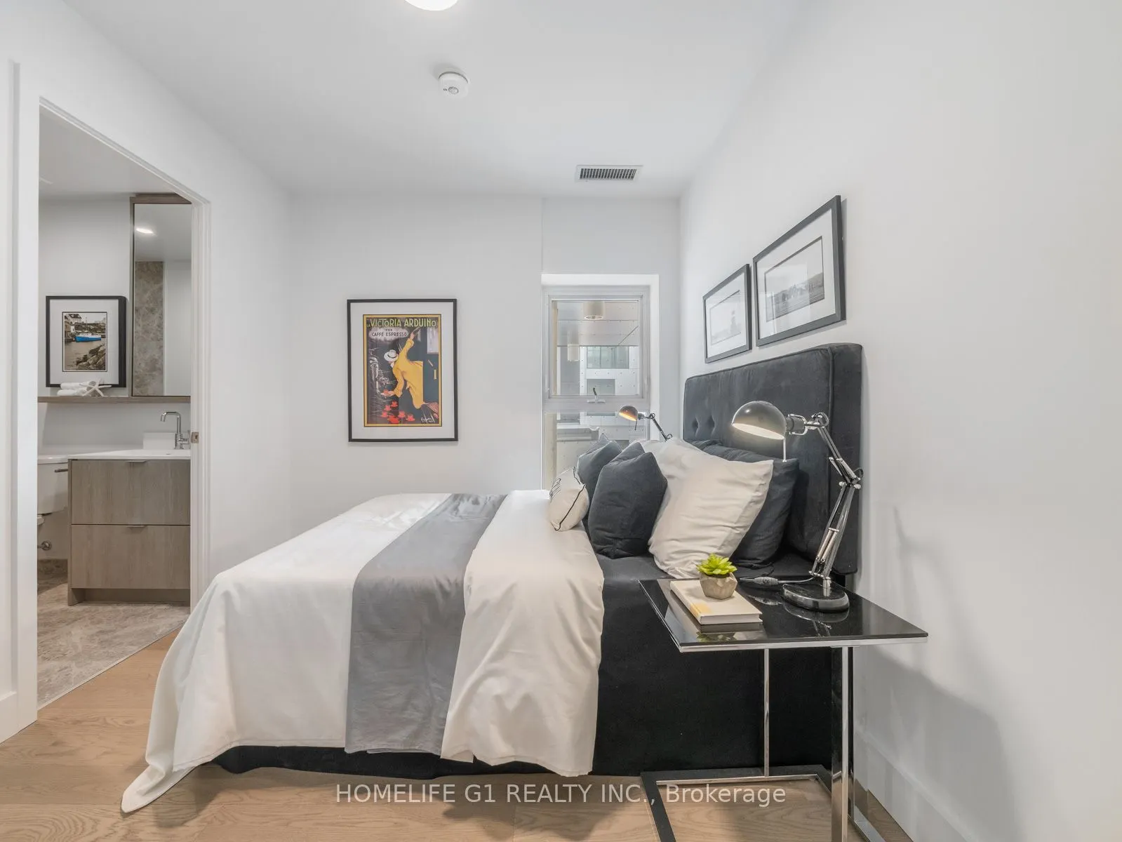 6 Greenbriar Road, #7