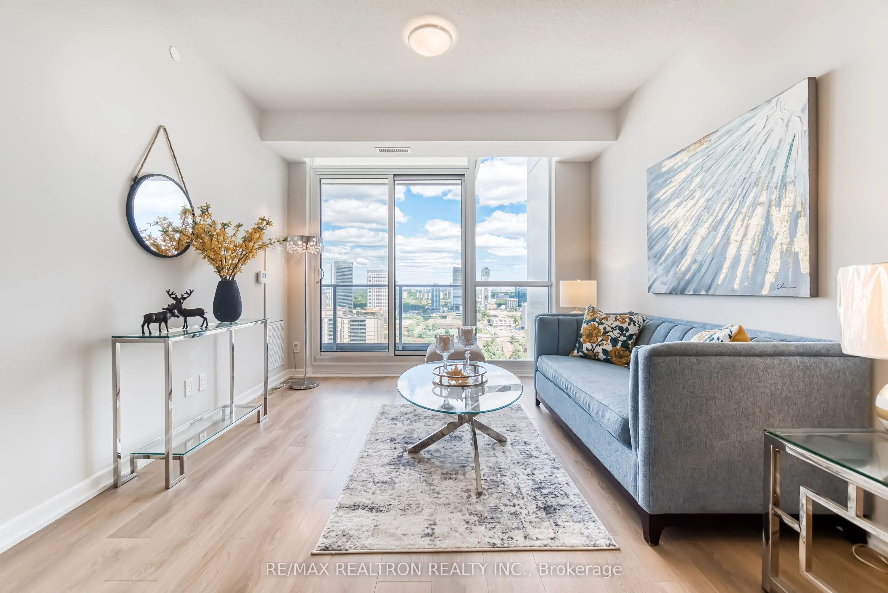 32 Forest Manor Road, #2305