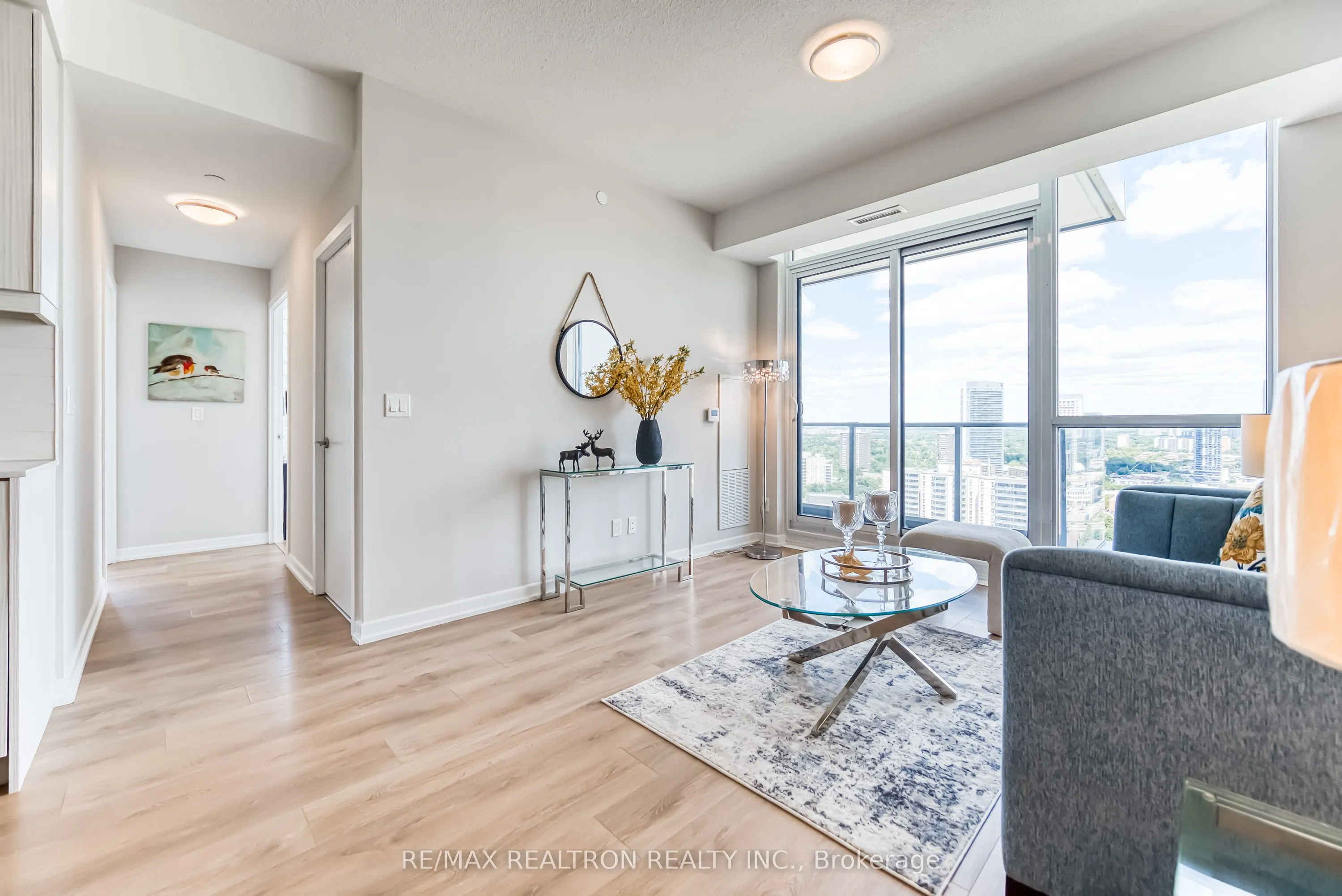 32 Forest Manor Road, #2305