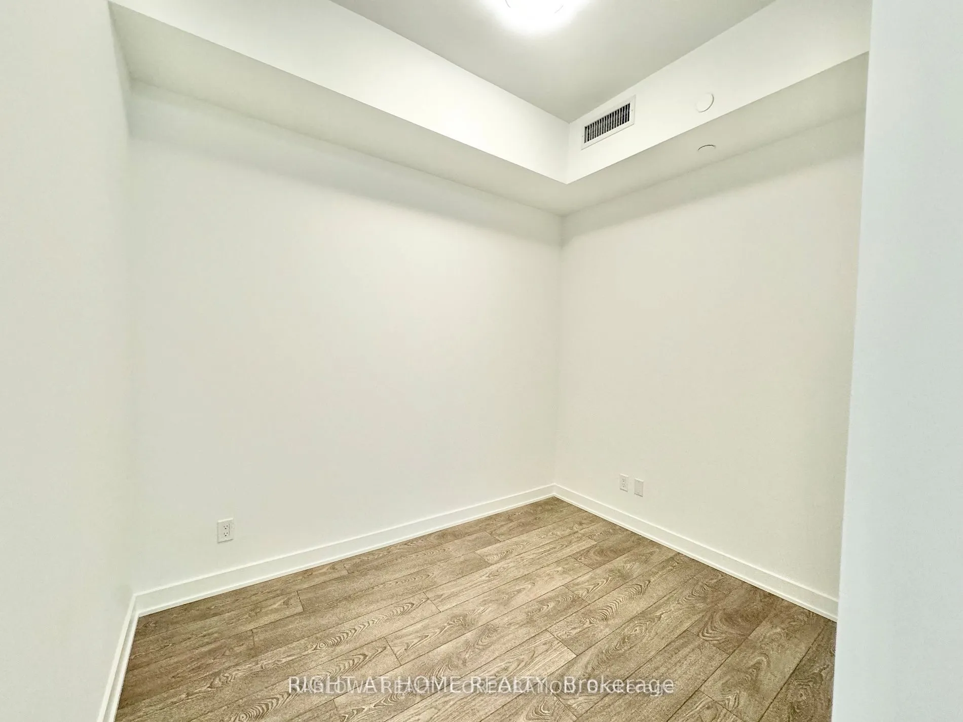 543 Richmond Street W, #PH01