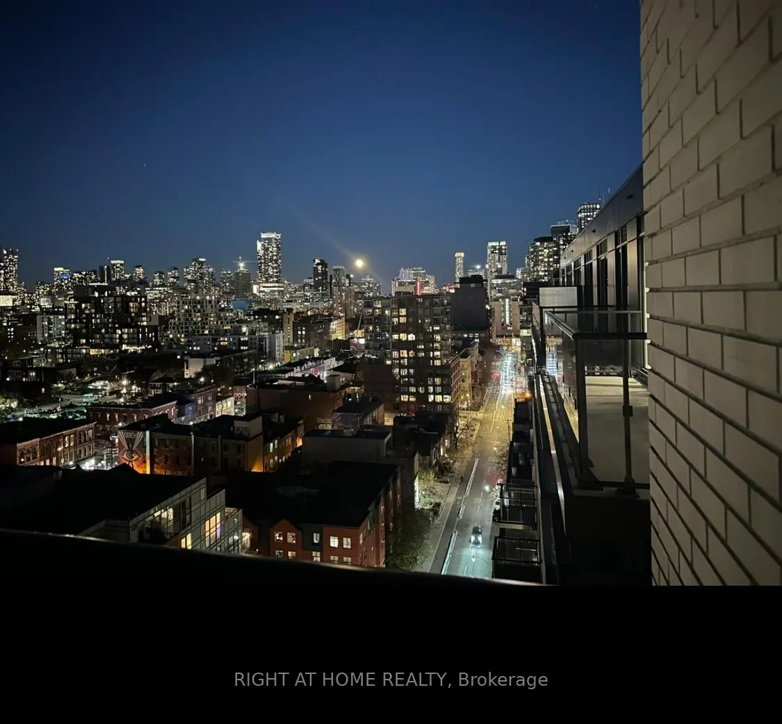543 Richmond Street W, #PH01