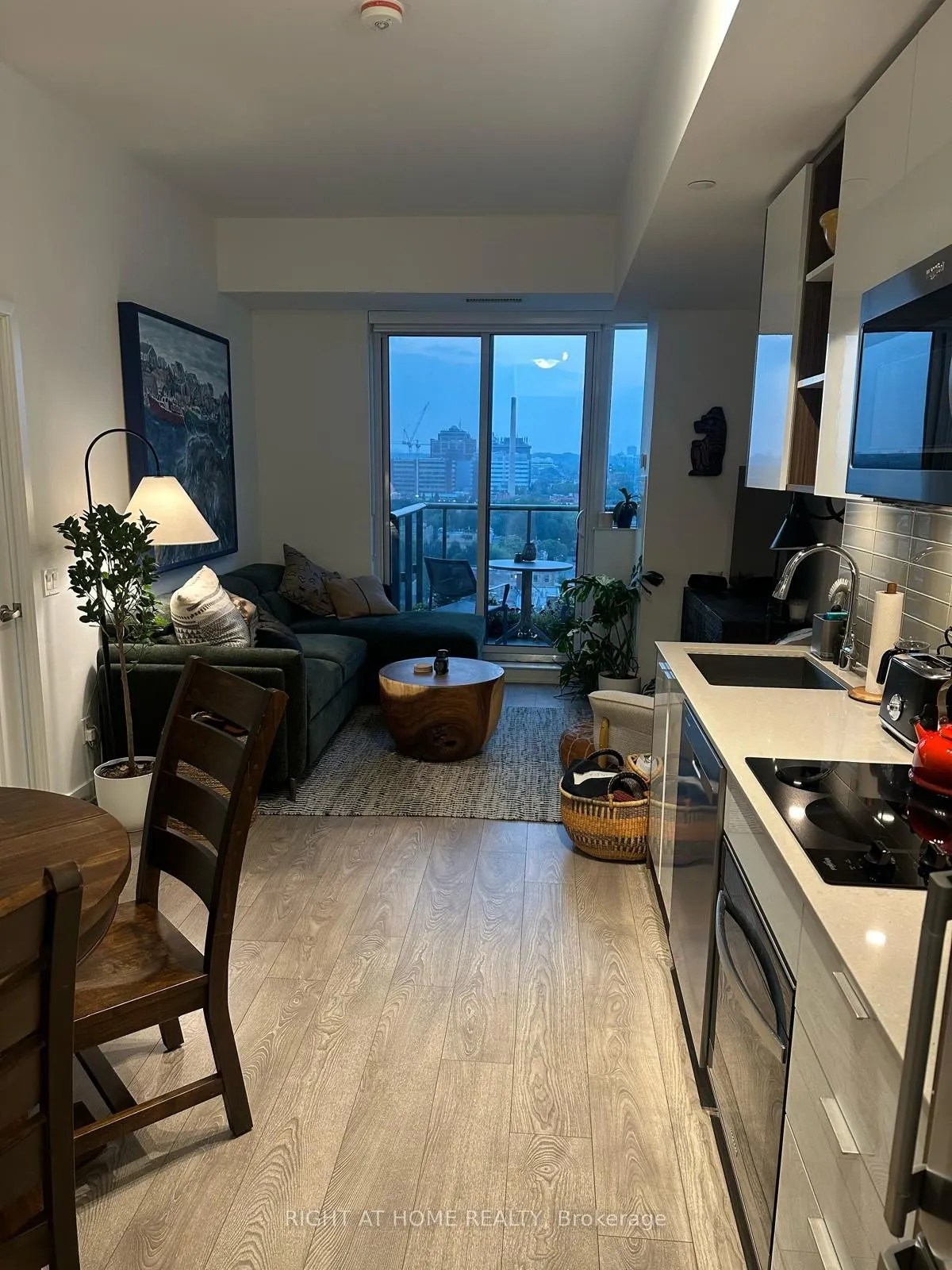 543 Richmond Street W, #PH01