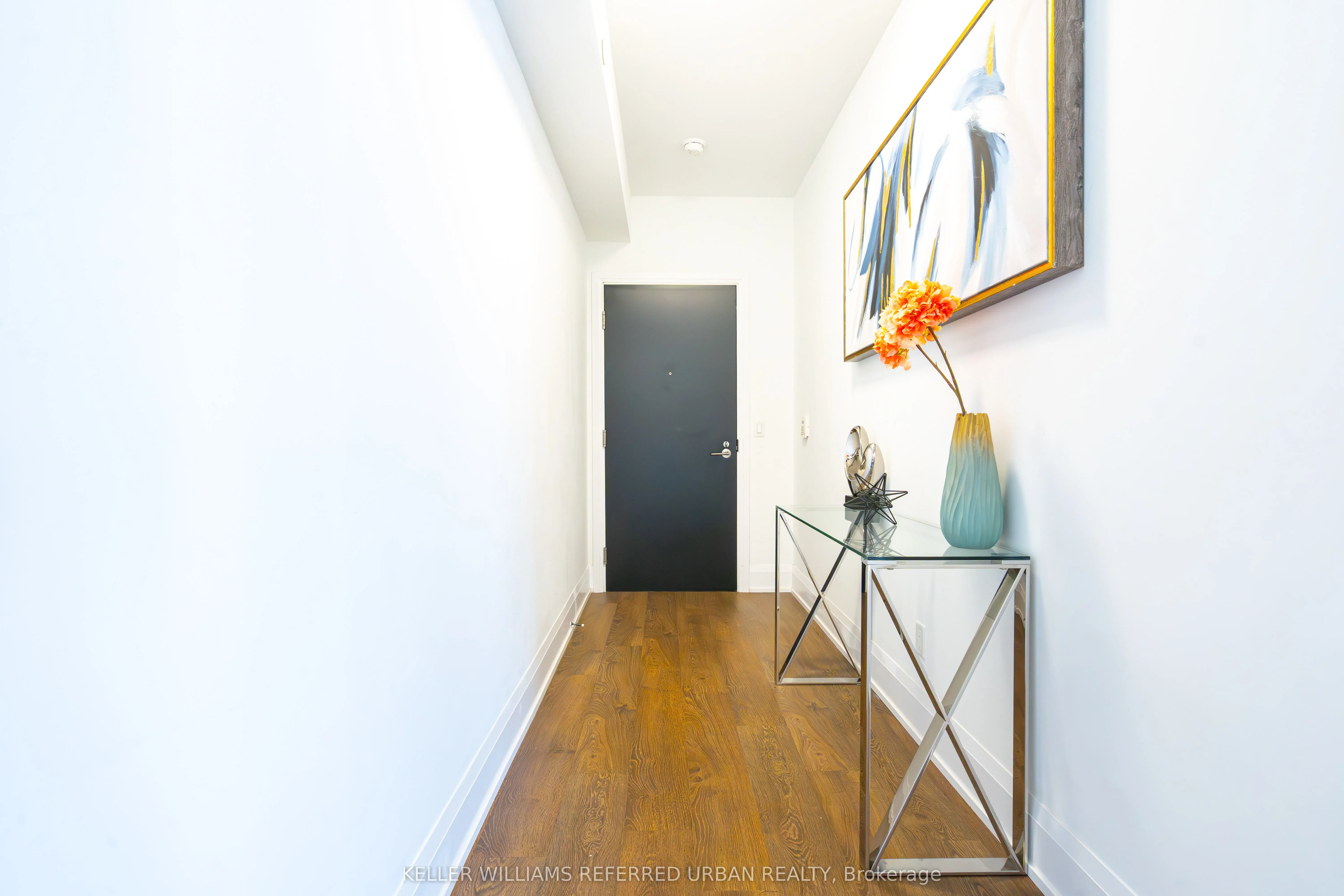 101 Erskine Avenue, #1802