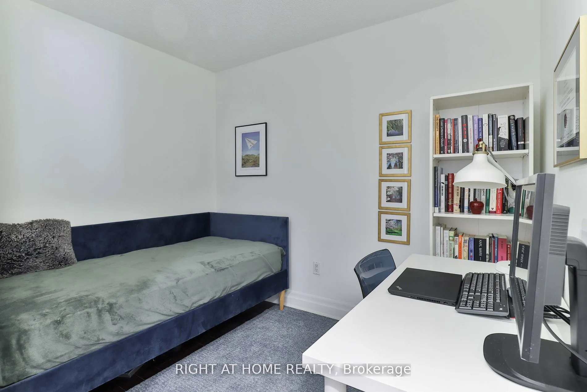 225 Davenport Road, #402