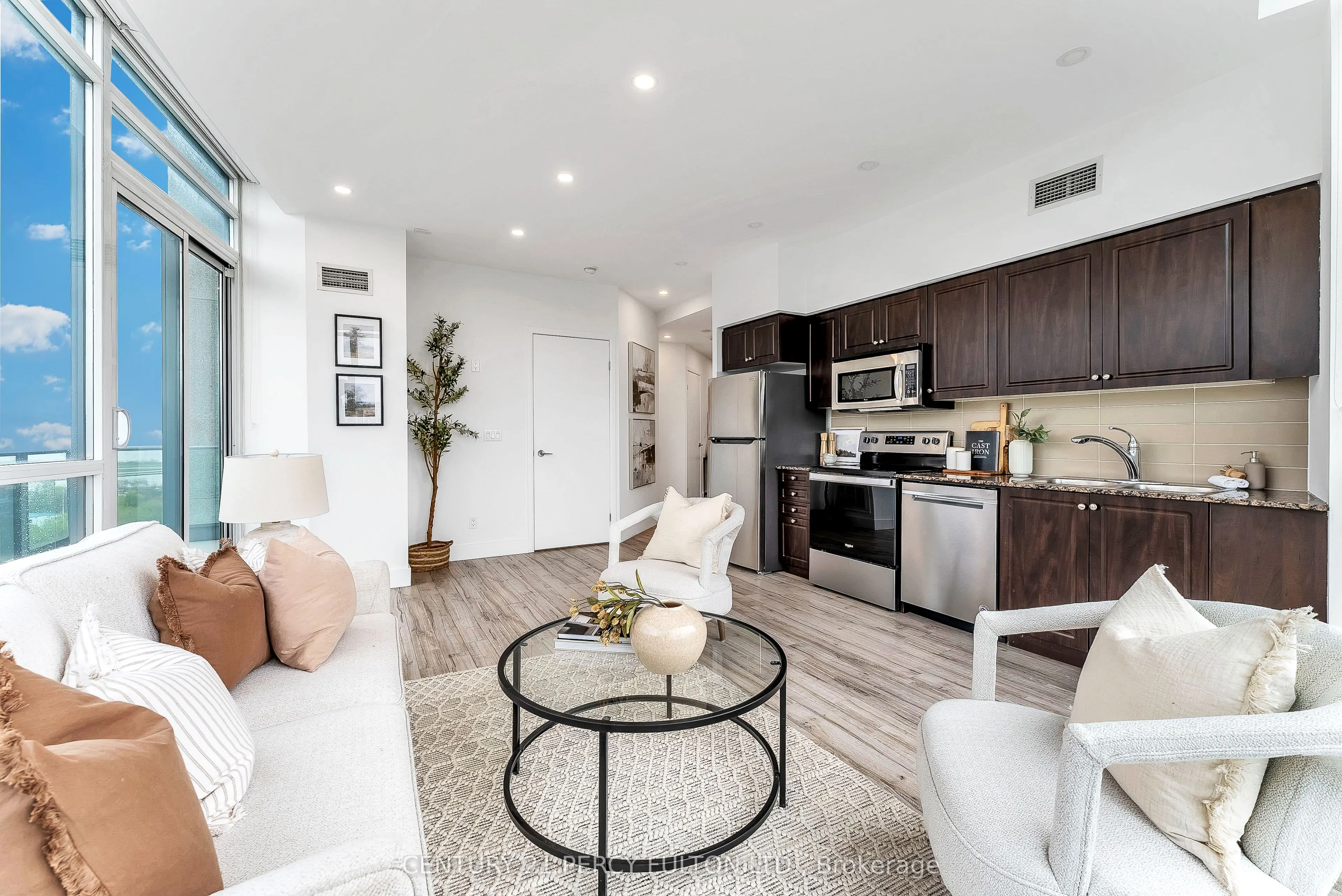 209 Fort York Boulevard, #1663