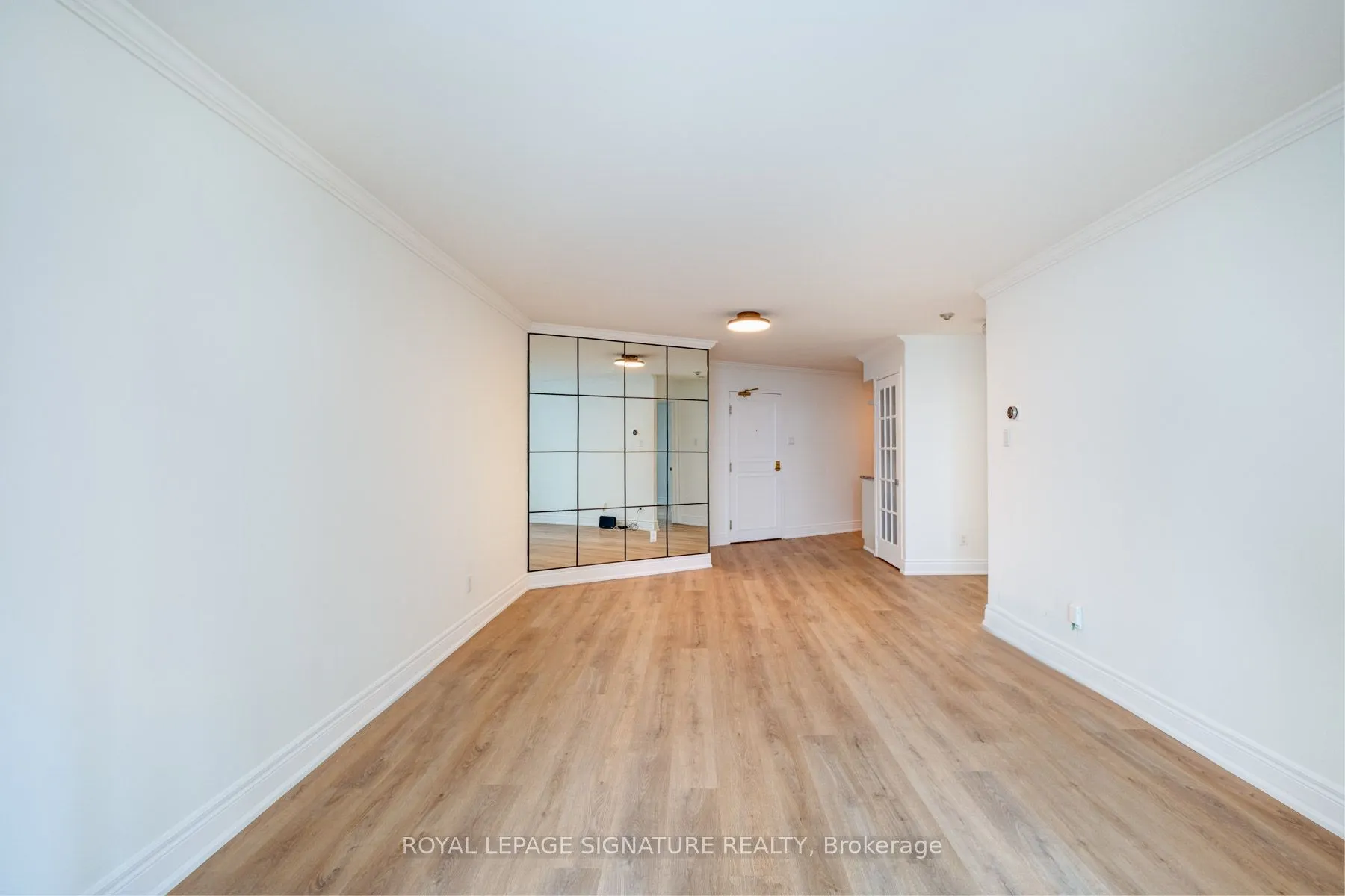 260 Queens Quay W, #507