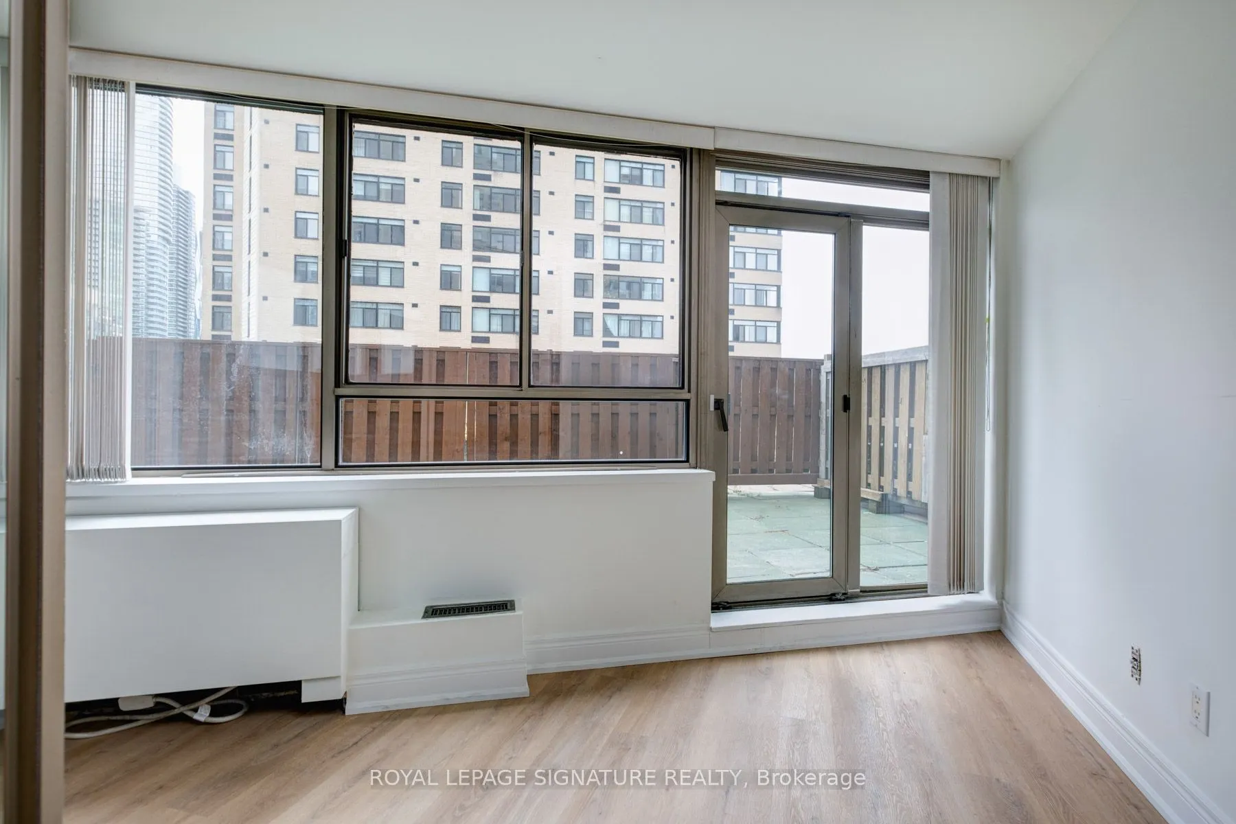 260 Queens Quay W, #507