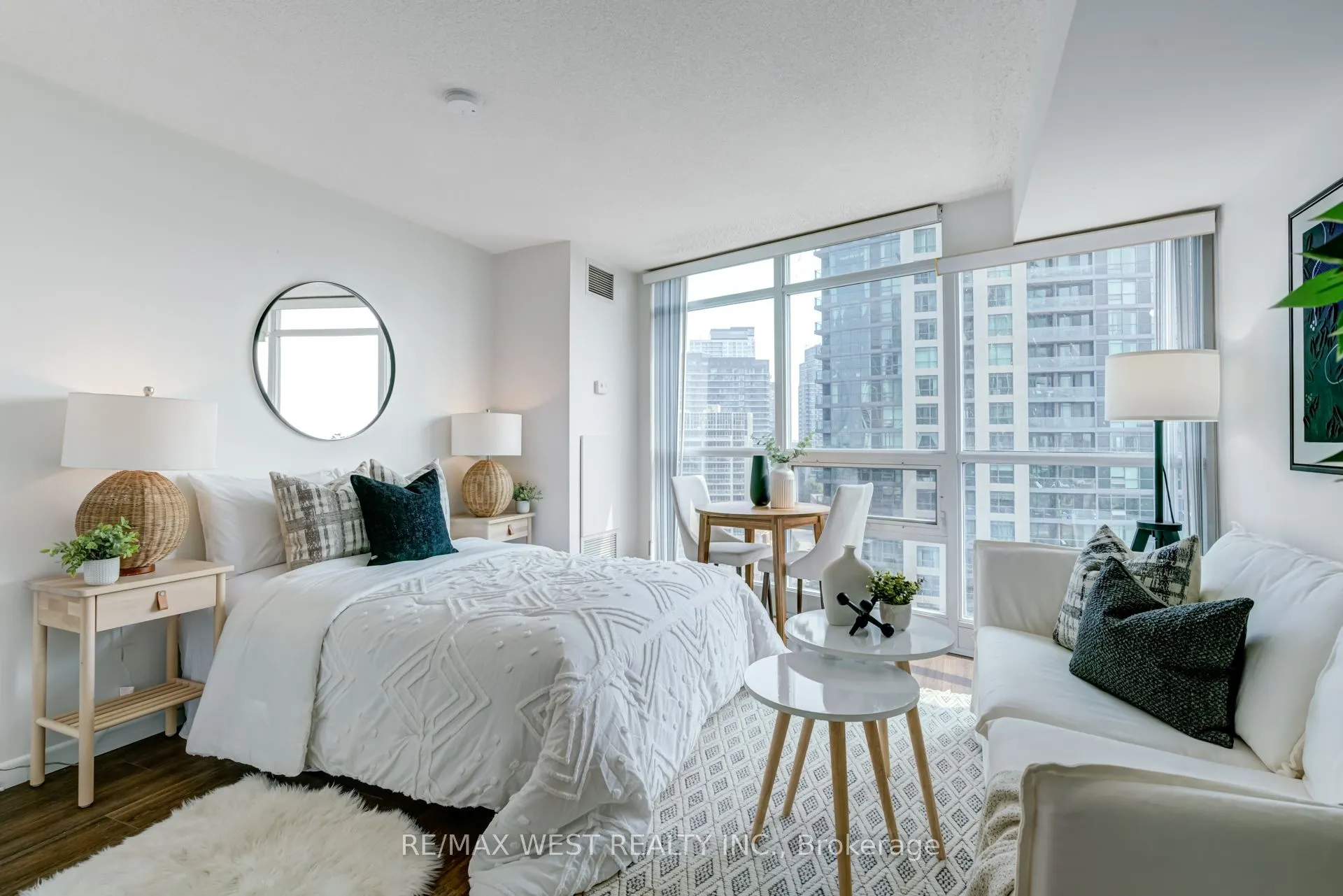 219 Fort York Boulevard, #1407