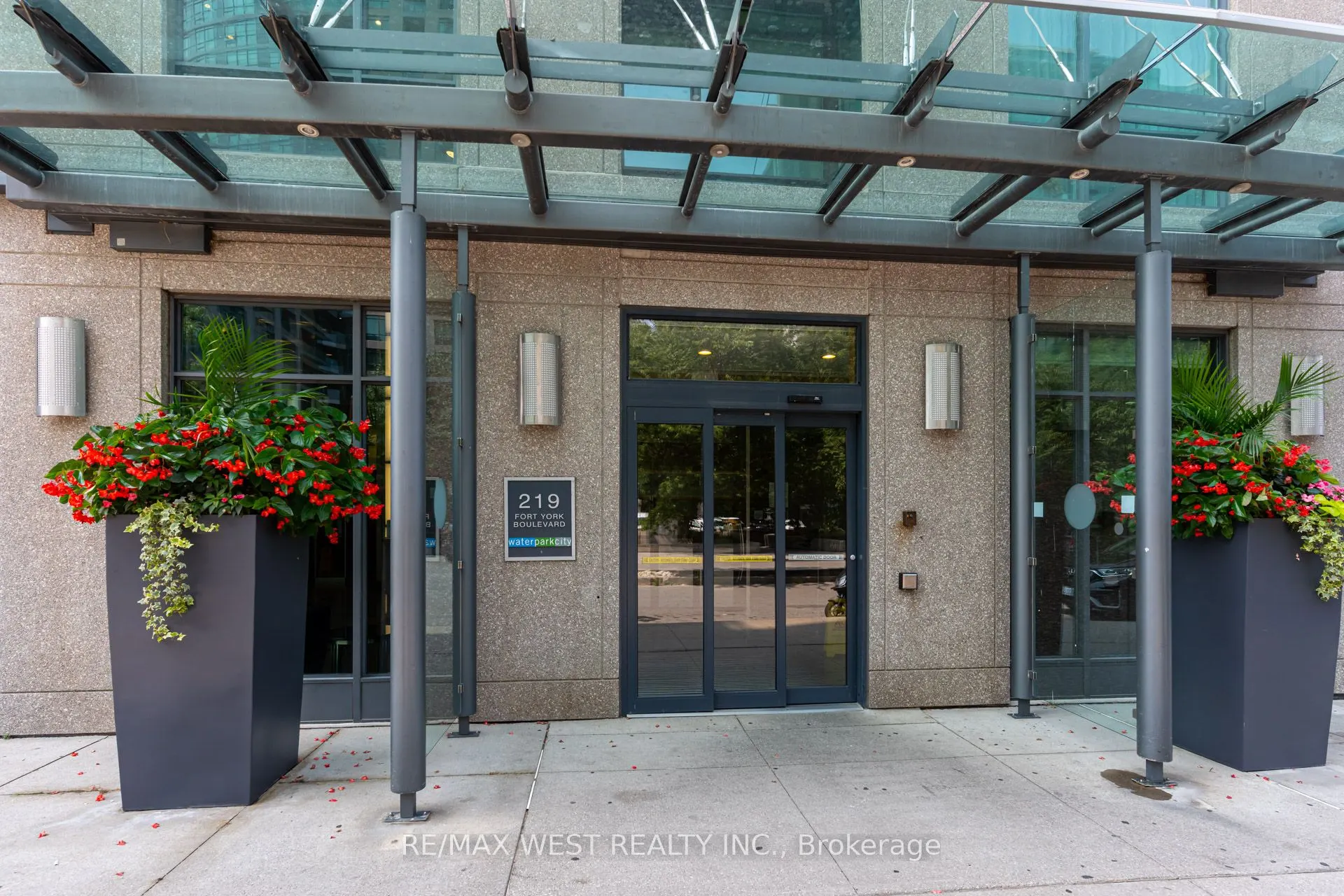 219 Fort York Boulevard, #1407