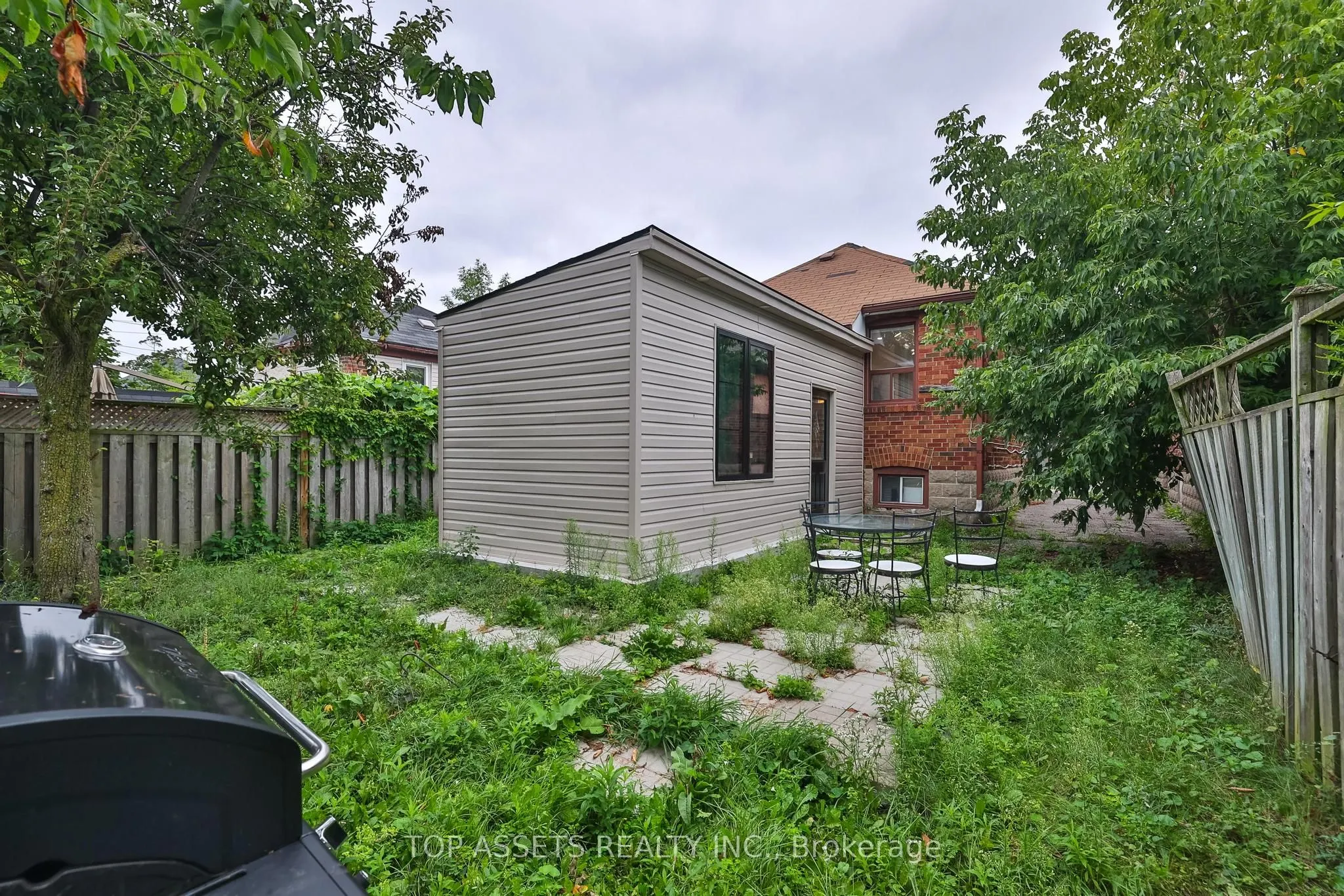 570 (MAIN) Vaughan Road