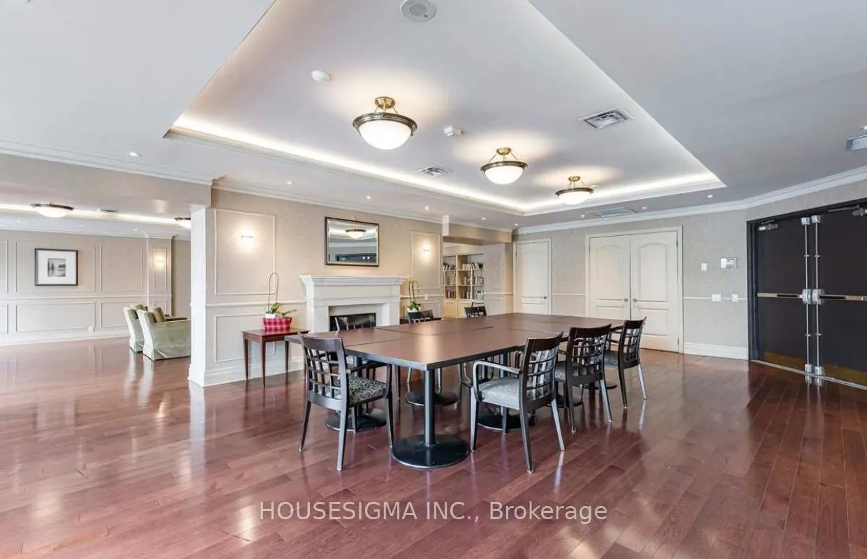 2 Clairtrell Road, #1208
