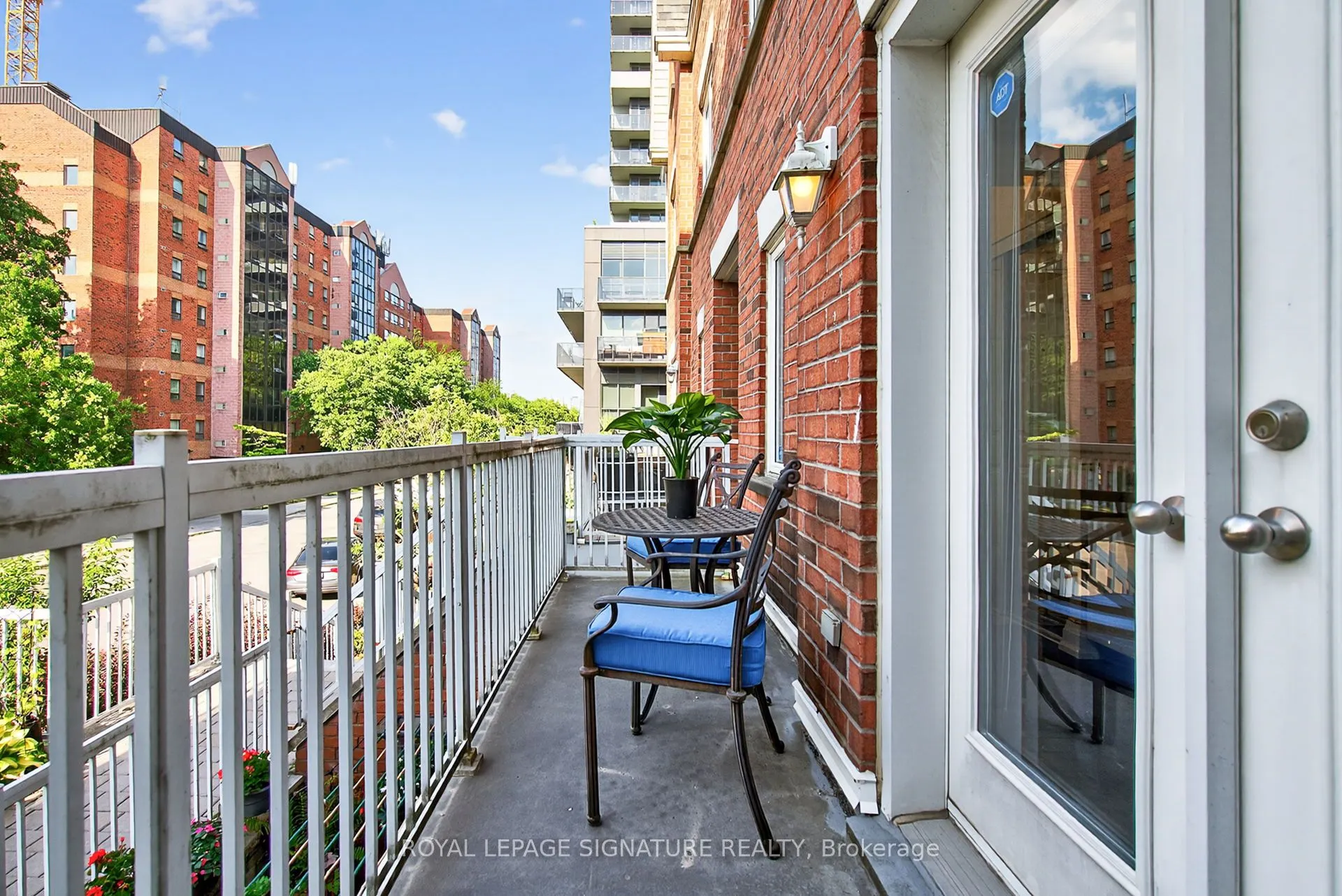 12 Sudbury Street, #411