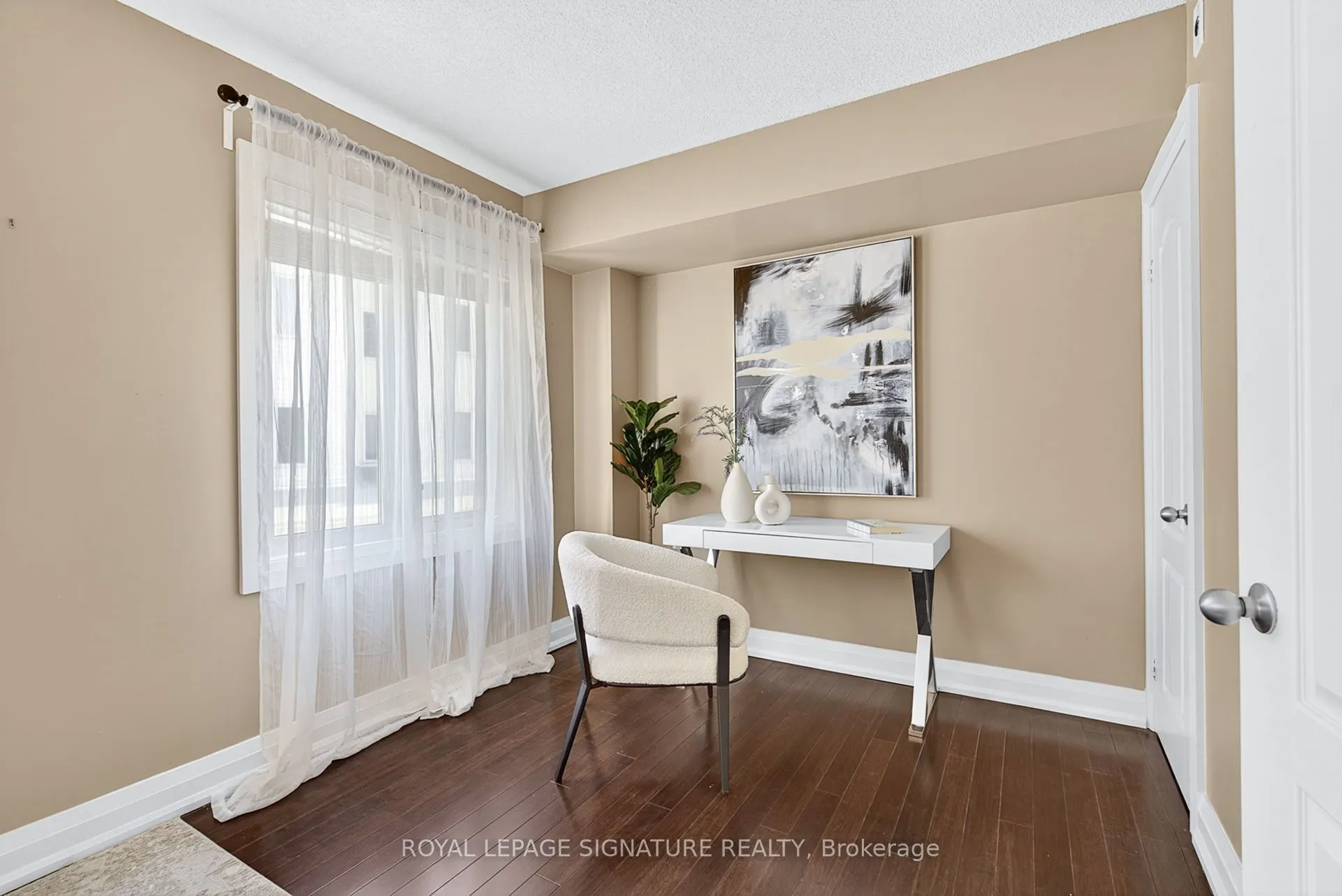 12 Sudbury Street, #411