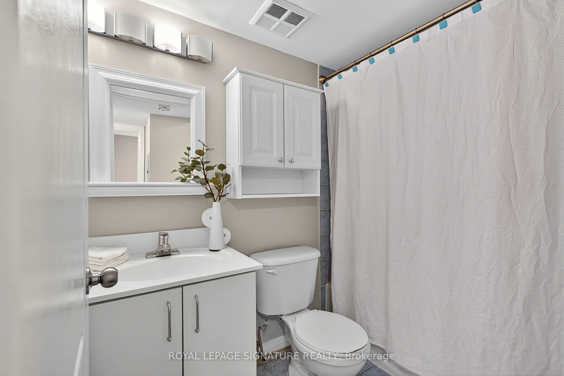 12 Sudbury Street, #411