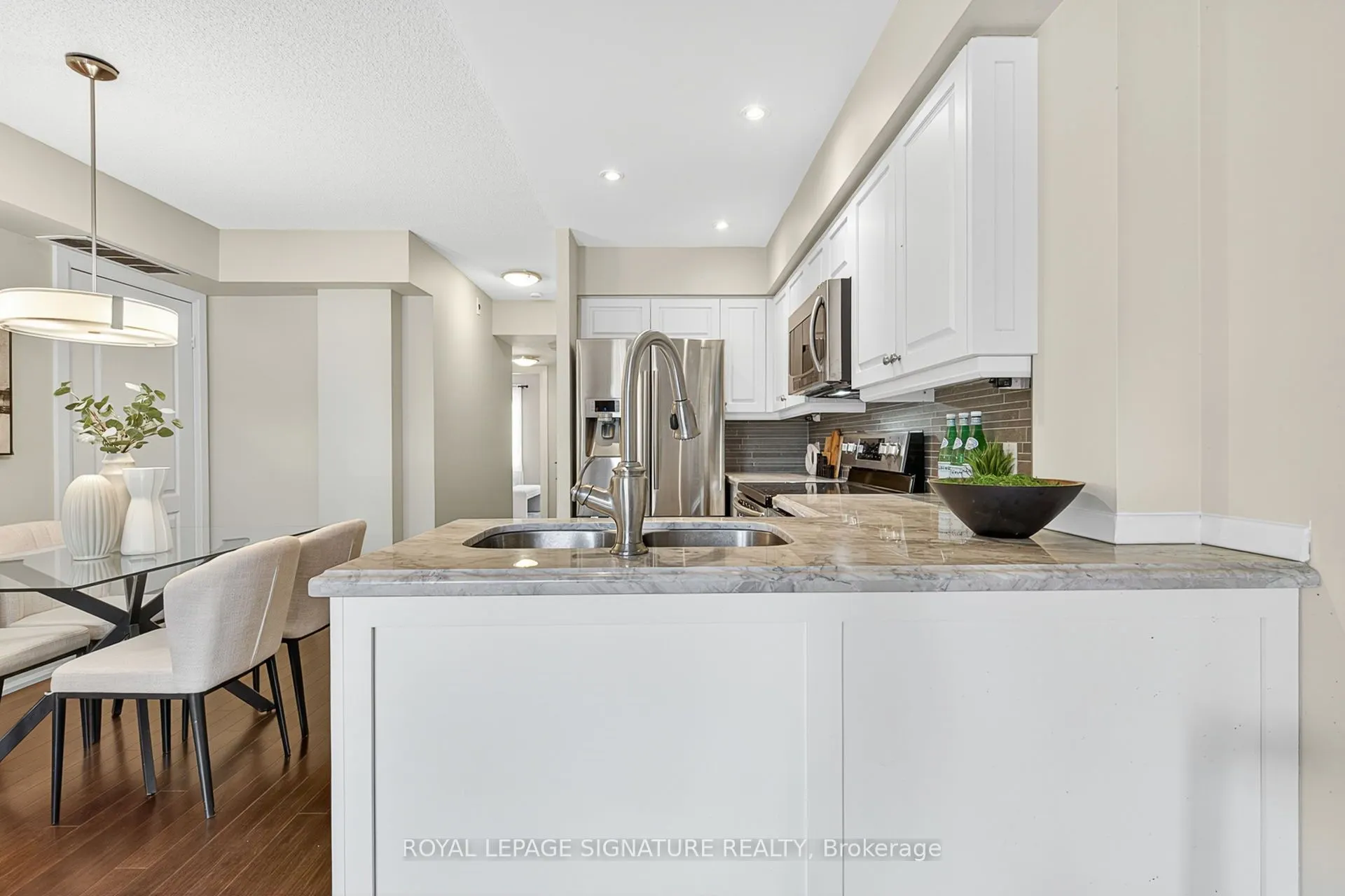 12 Sudbury Street, #411