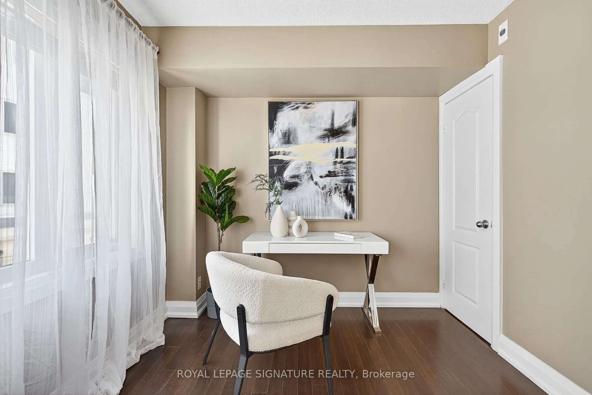 12 Sudbury Street, #411