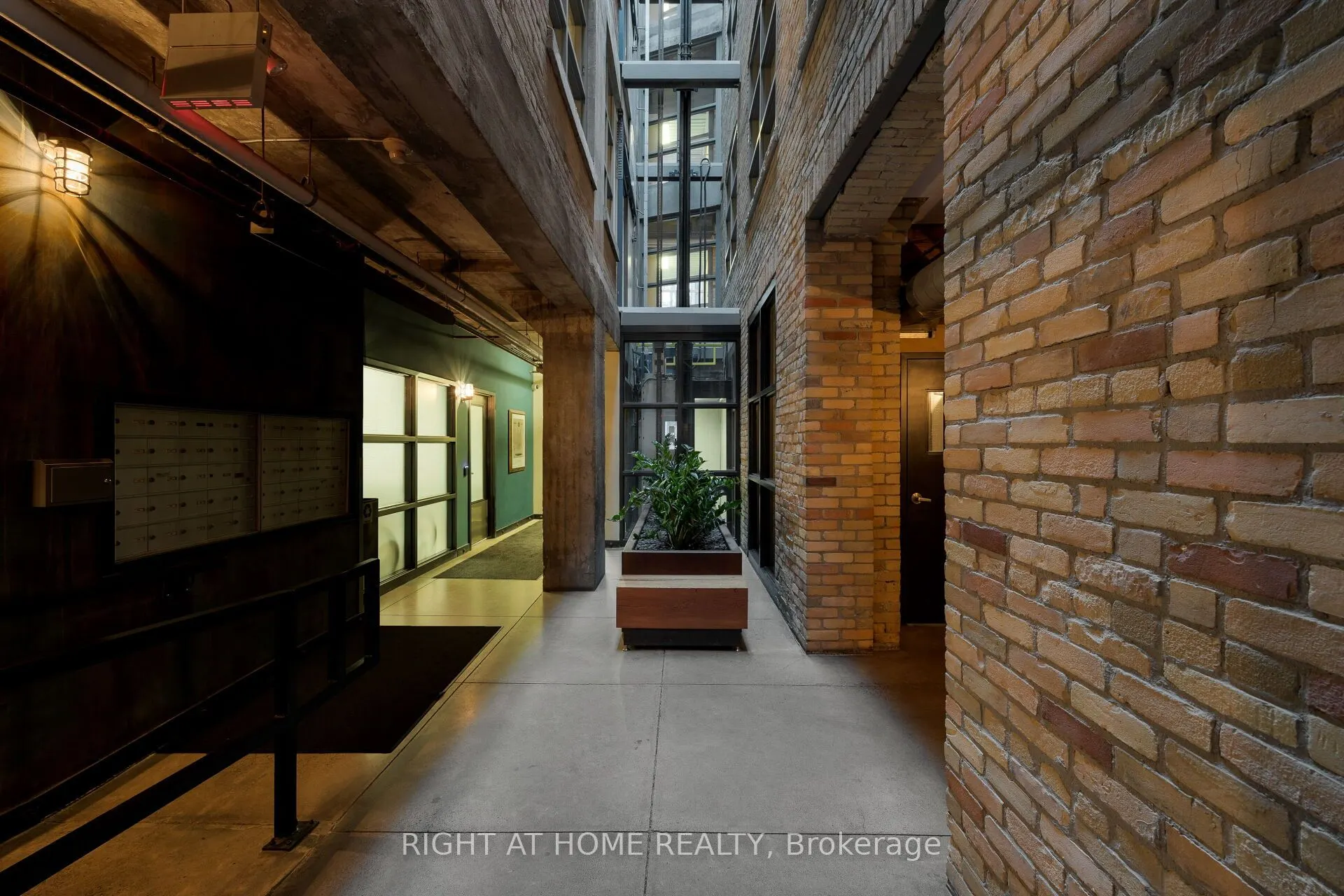 383 Adelaide Street E, #106
