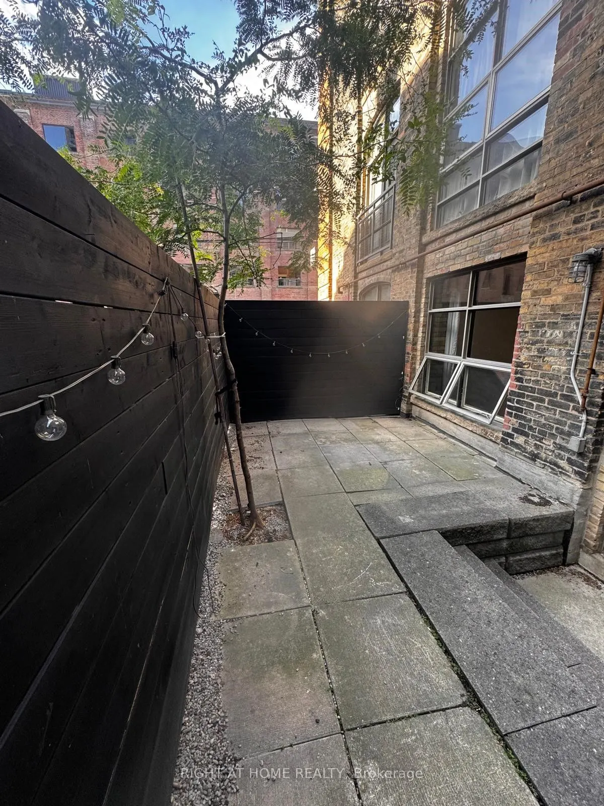 383 Adelaide Street E, #106