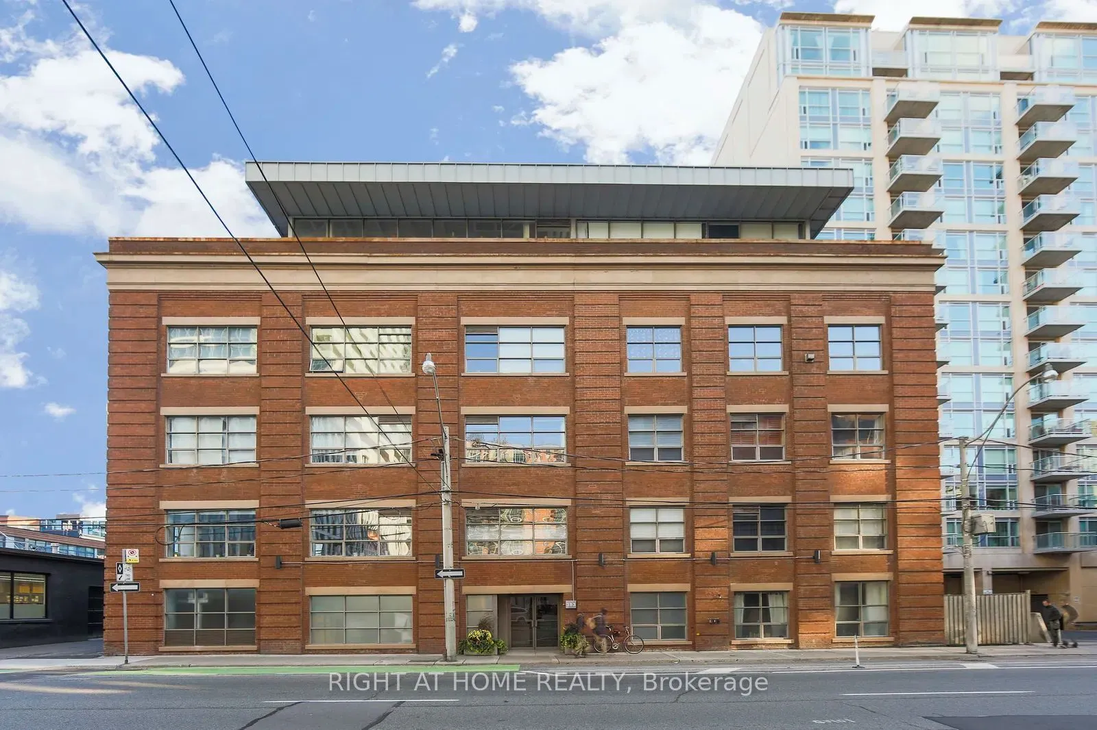 383 Adelaide Street E, #106