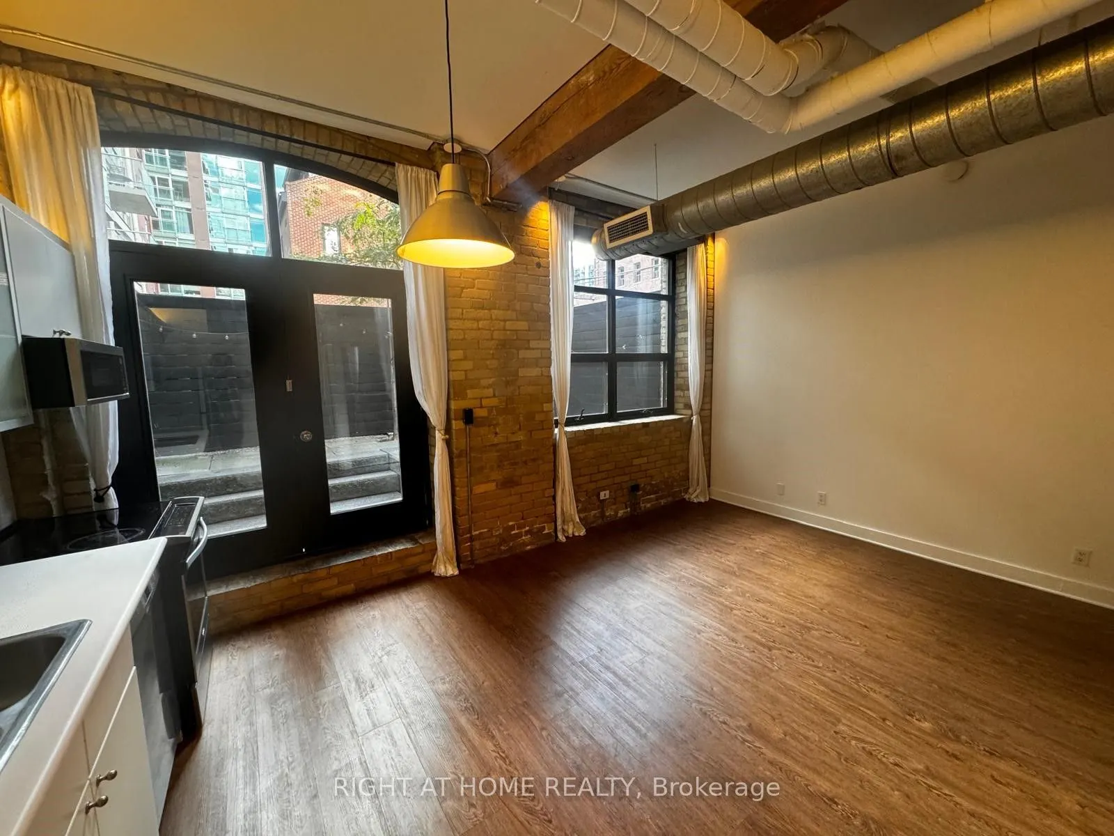 383 Adelaide Street E, #106