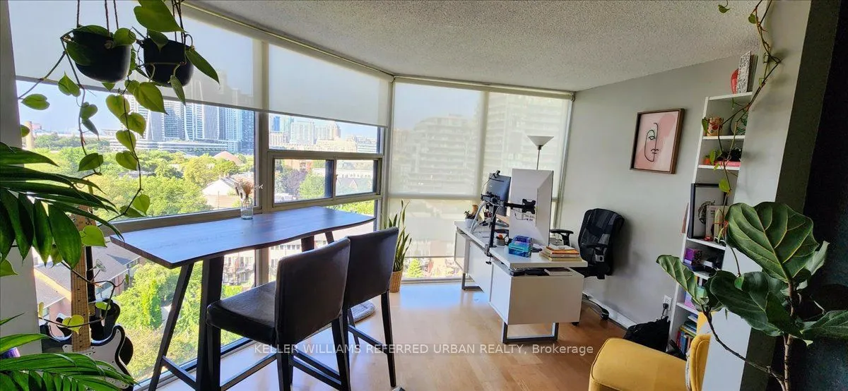701 King Street W, #904